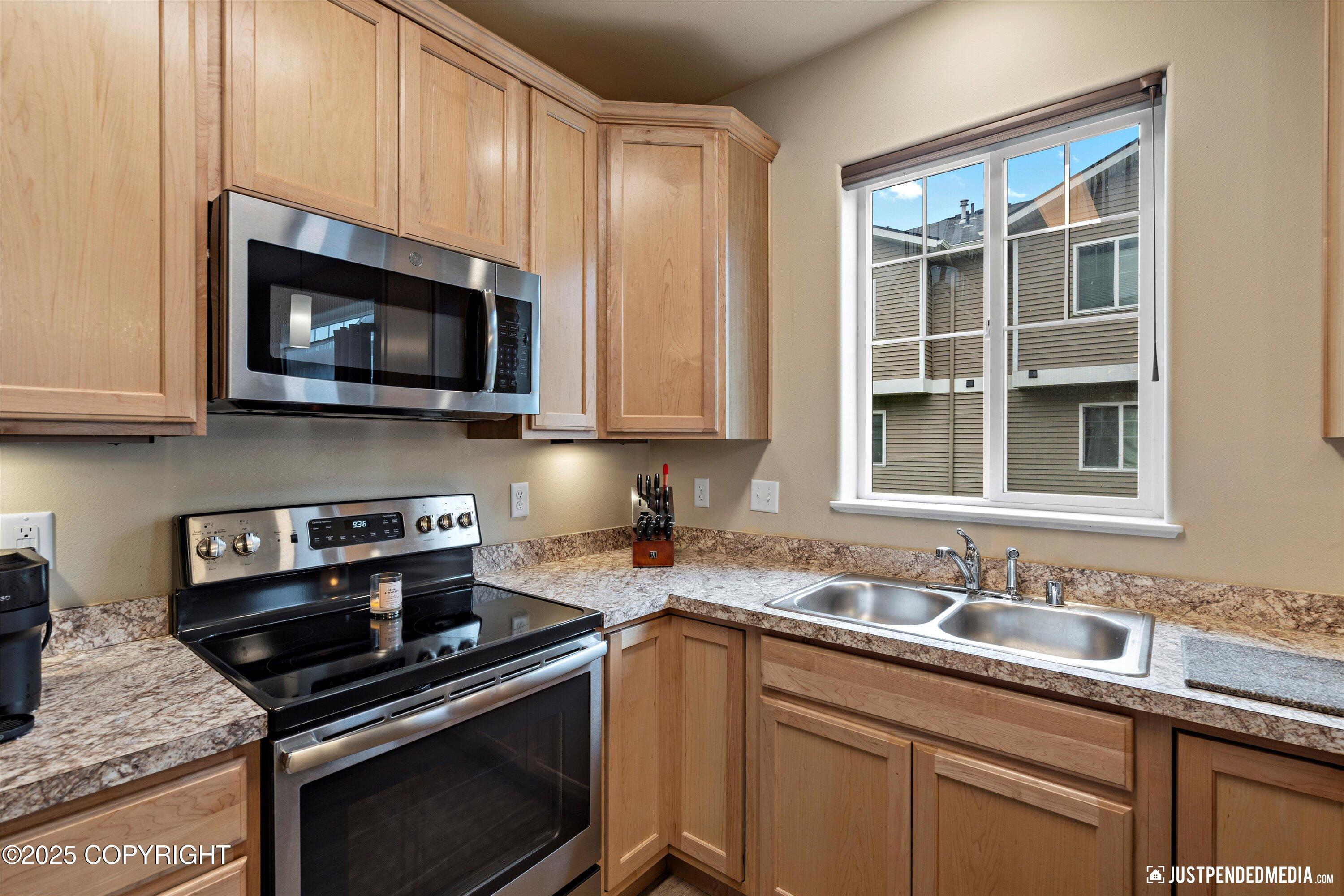 1473 Shallow Pool Drive #J1, Anchorage, Alaska image 17