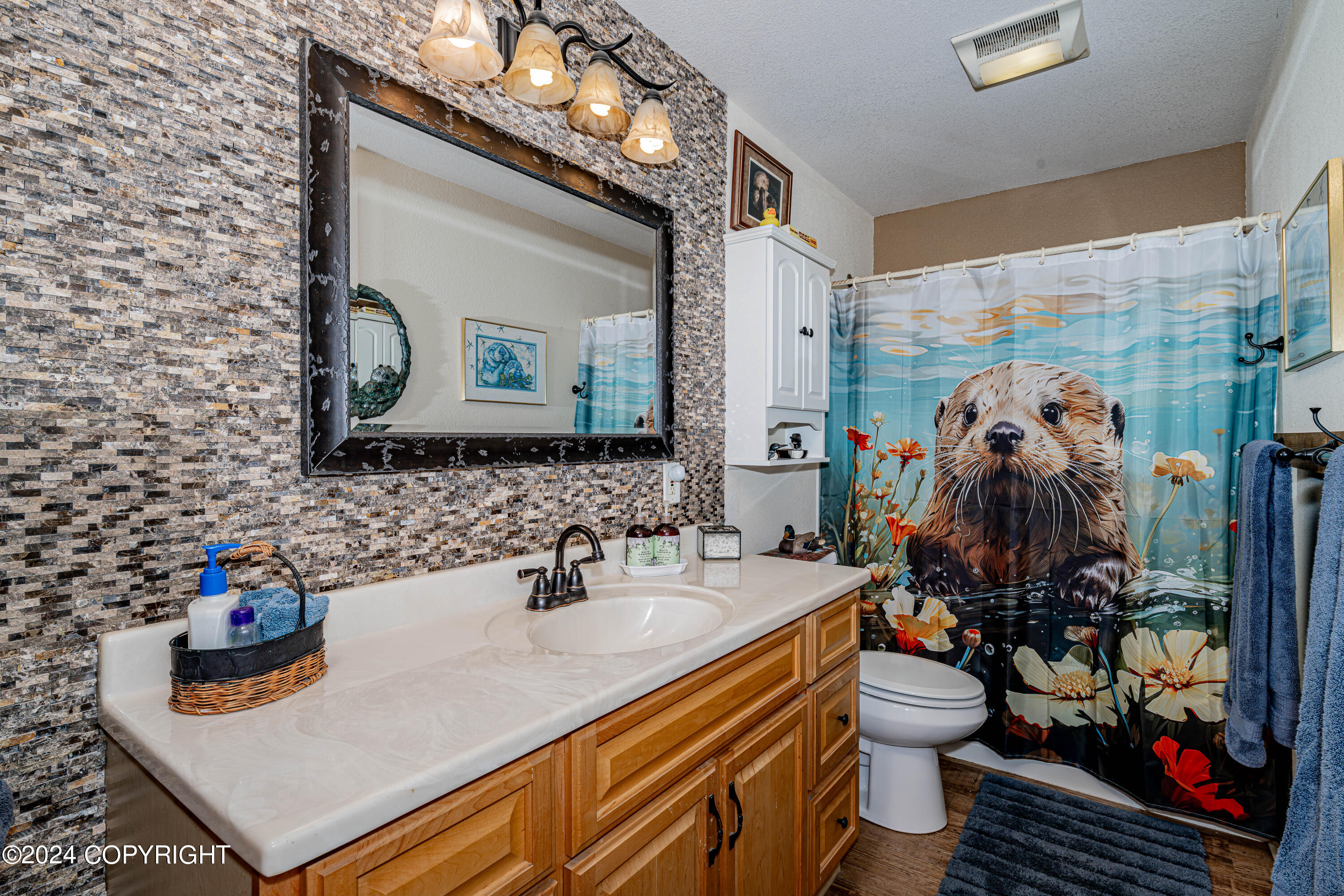 Cooper Landing, Alaska 99572, United States, 6 Bedrooms Bedrooms, ,5 BathroomsBathrooms,Residential,Active,63853