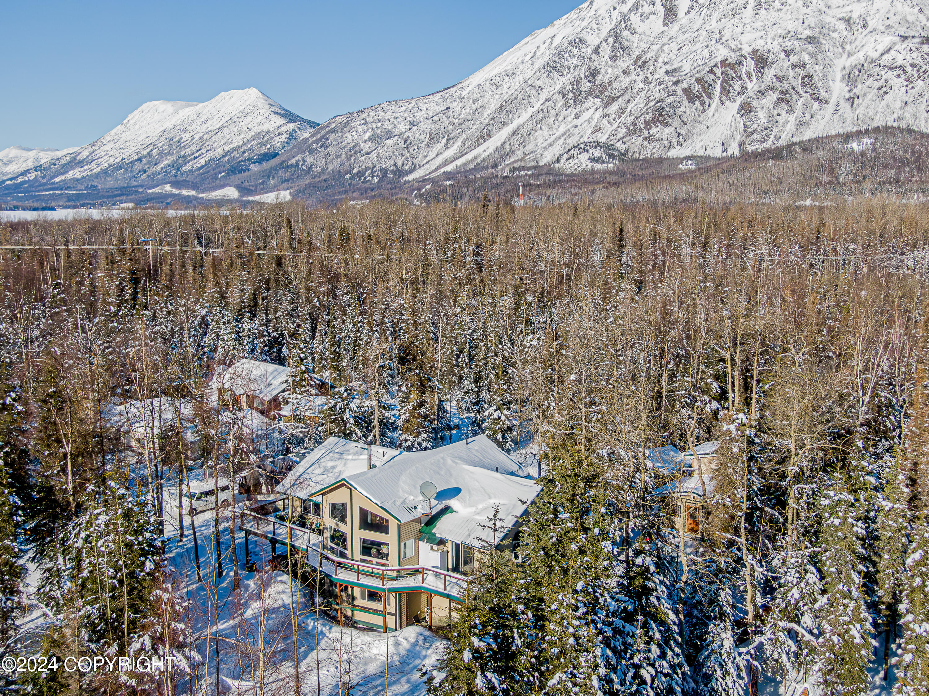 Cooper Landing, Alaska 99572, United States, 6 Bedrooms Bedrooms, ,5 BathroomsBathrooms,Residential,Active,63853