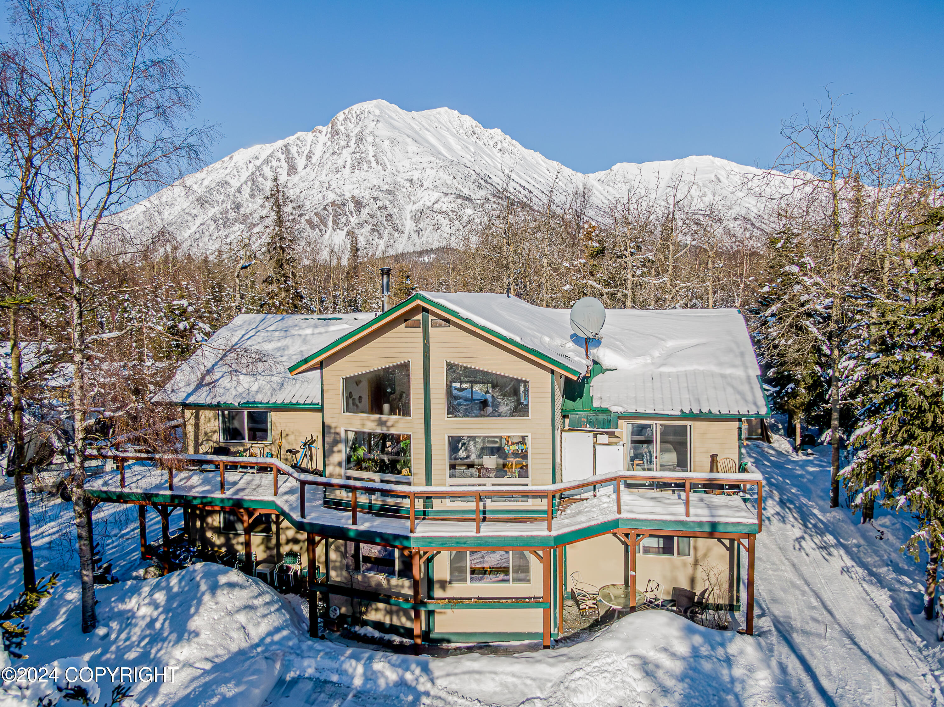 Cooper Landing, Alaska 99572, United States, 6 Bedrooms Bedrooms, ,5 BathroomsBathrooms,Residential,Active,63853