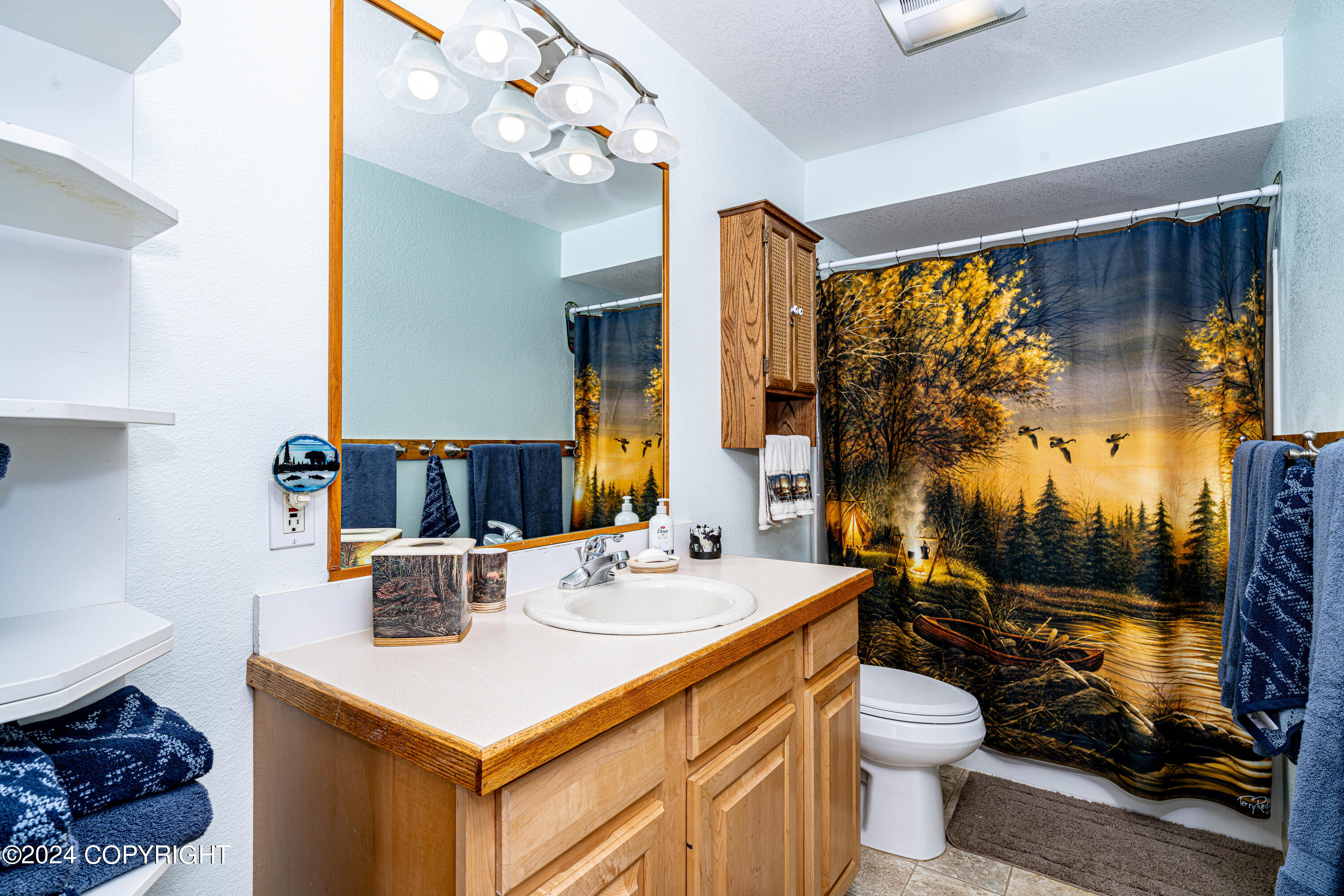 Cooper Landing, Alaska 99572, United States, 6 Bedrooms Bedrooms, ,5 BathroomsBathrooms,Residential,Active,63853