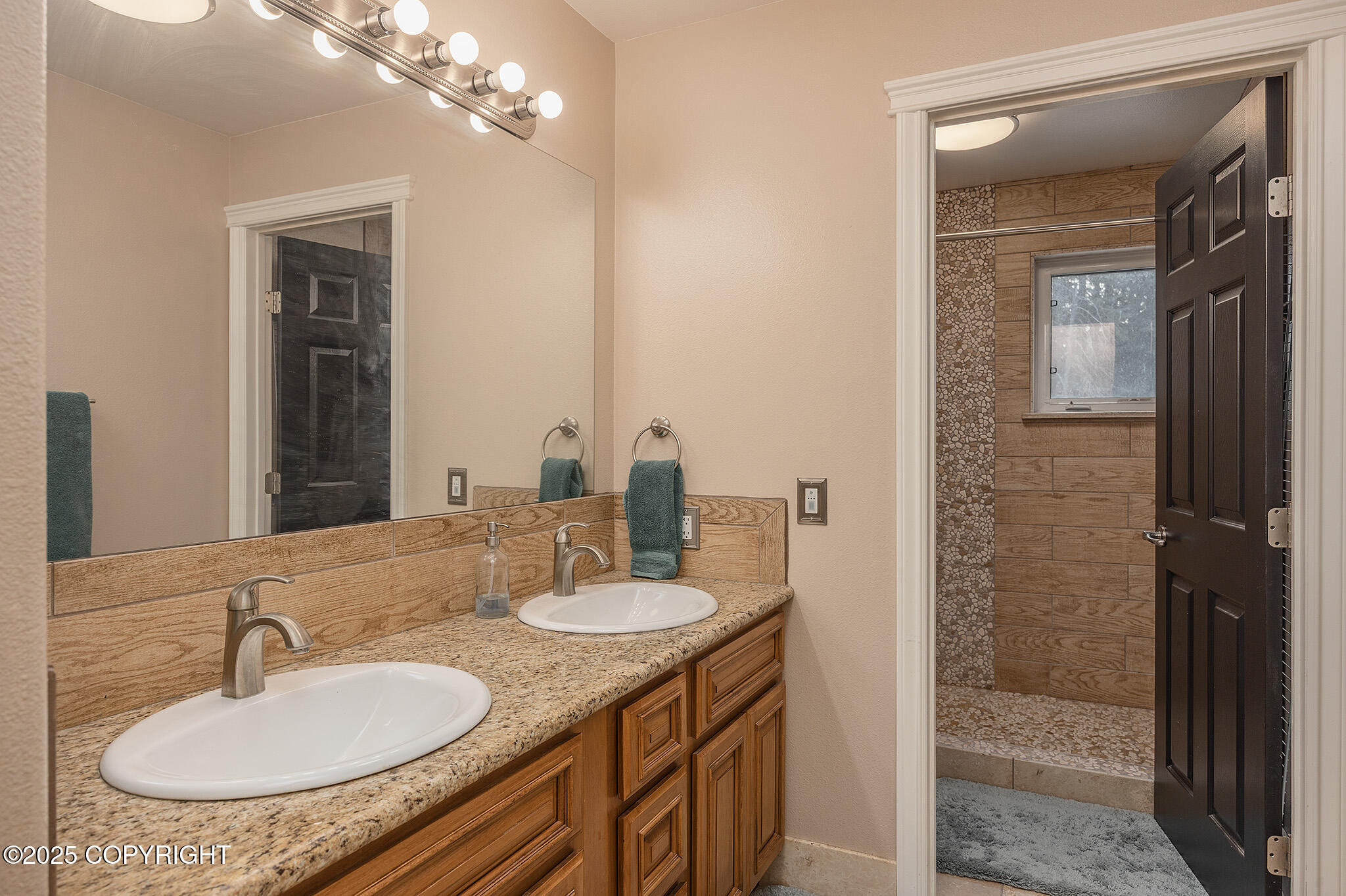 1851 Blackburn Way, North Pole, Texas image 31