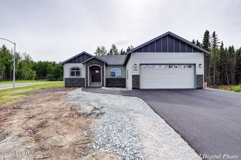 Homes For Sale - 4121 E Harman Loop<br/> Wasilla, AK 99654
