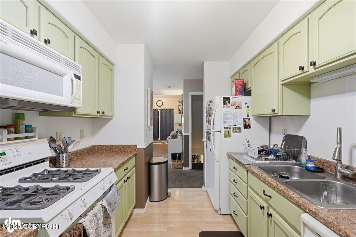 11288 Wood River Way #6