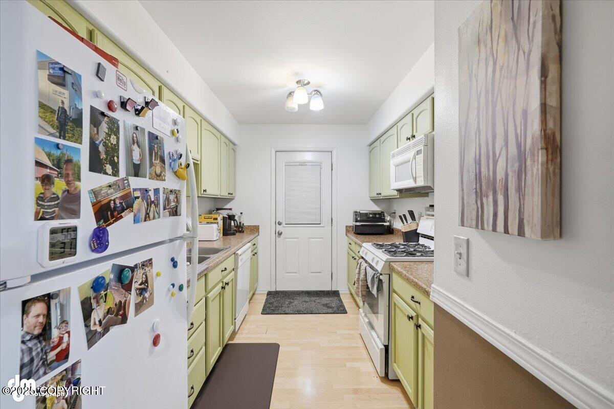 11288 Wood River Way #6