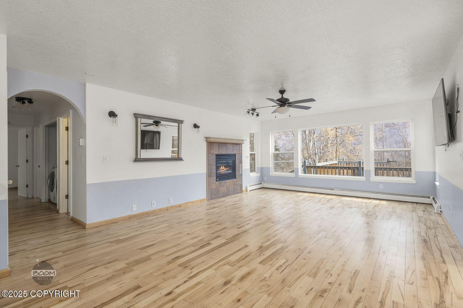 7300 Waterfall Drive, Eagle River, Alaska image 13