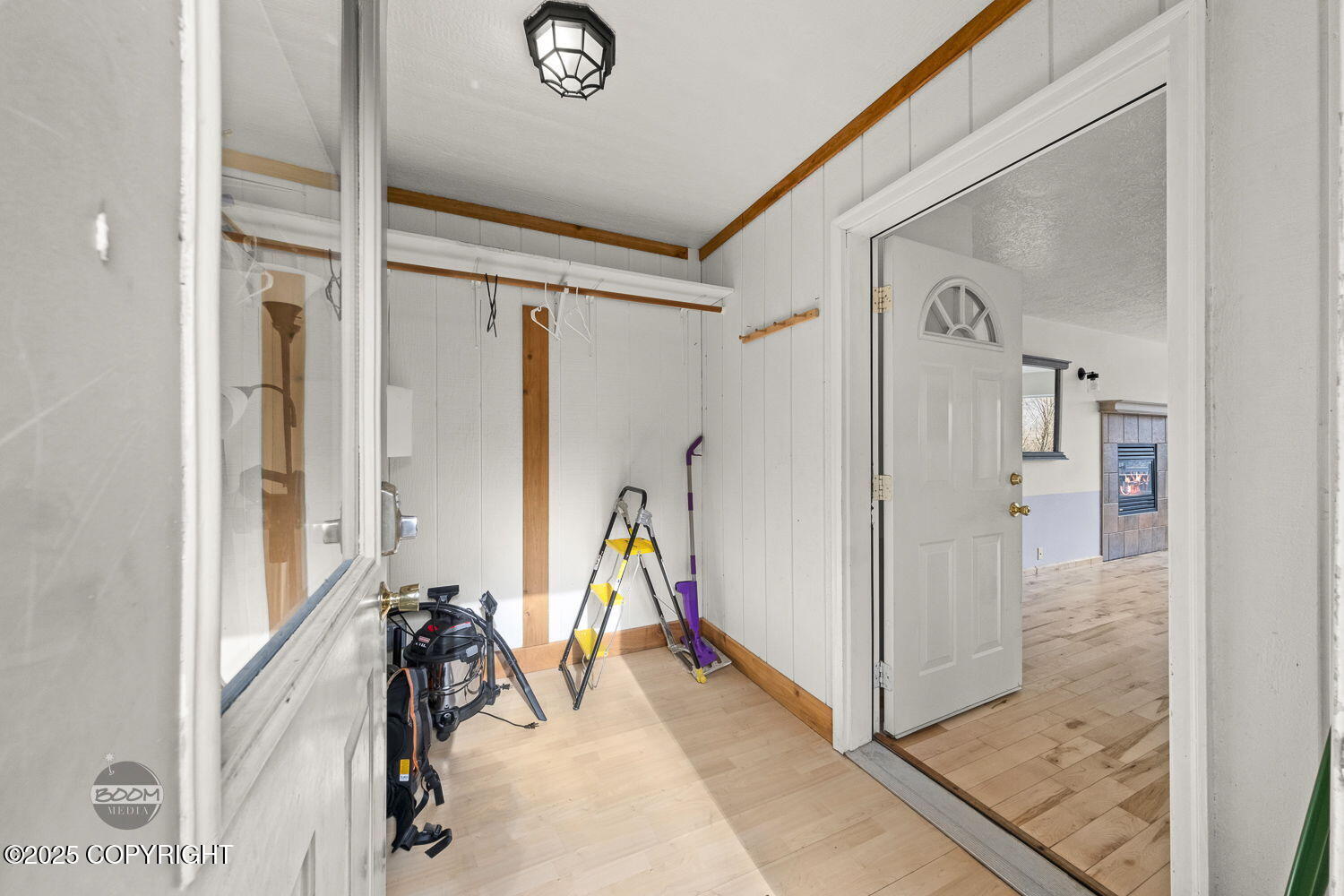7300 Waterfall Drive, Eagle River, Alaska image 37