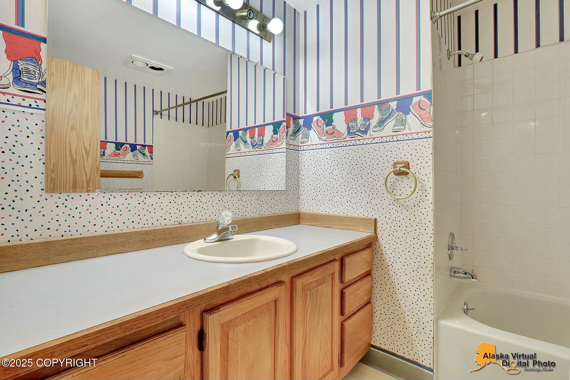 10337 Chain Of Rock Street, Eagle River, Texas image 22