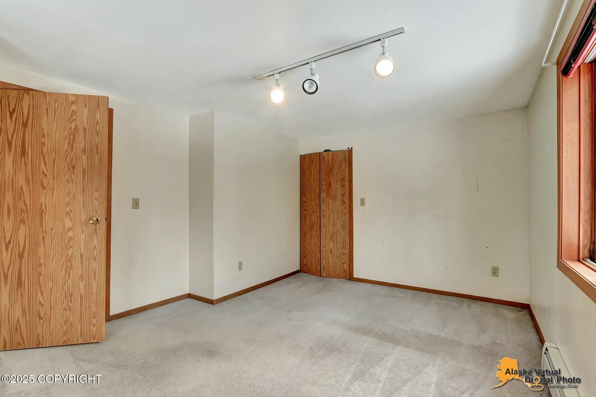 10337 Chain Of Rock Street, Eagle River, Texas image 21