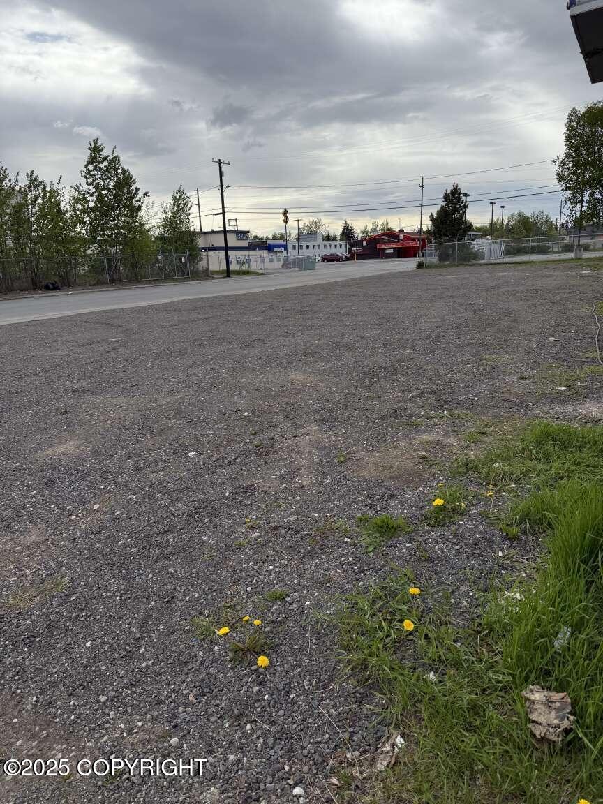 1342 Hyder Street, Anchorage, Alaska image 1
