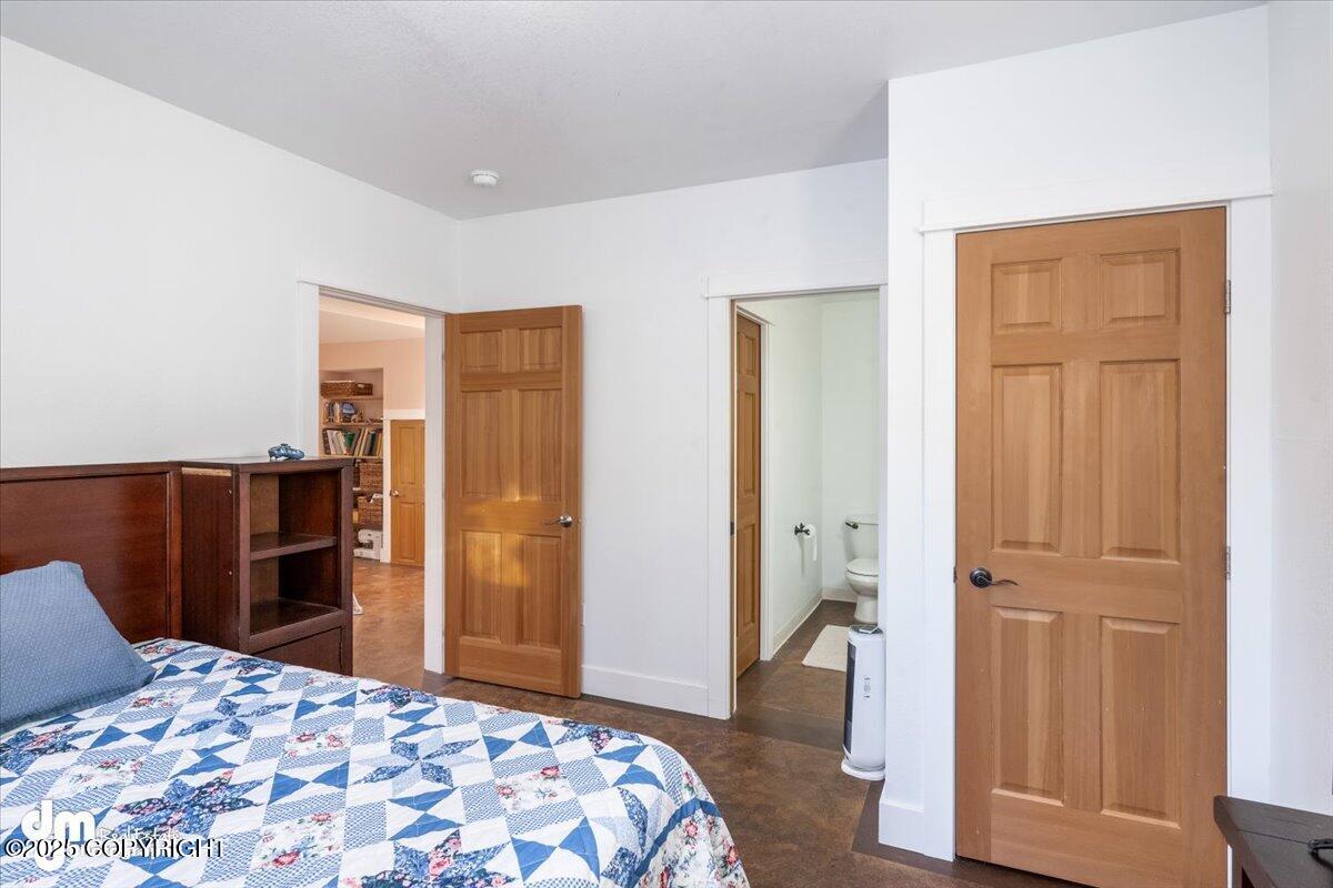 15811 W Division Street, Chugiak, Idaho image 30
