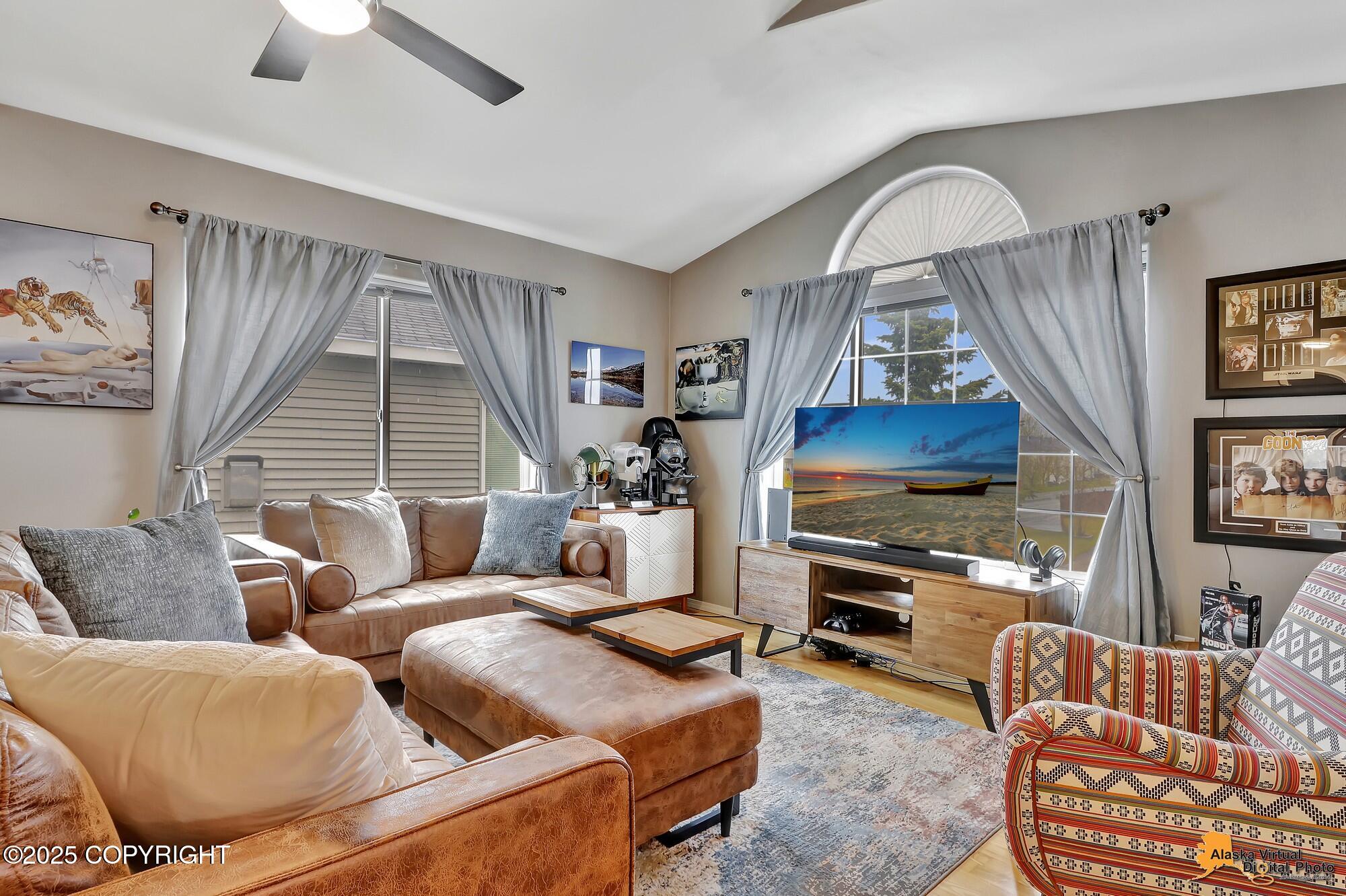 222 Whisper Knoll Circle #B, Anchorage, Alaska image 10