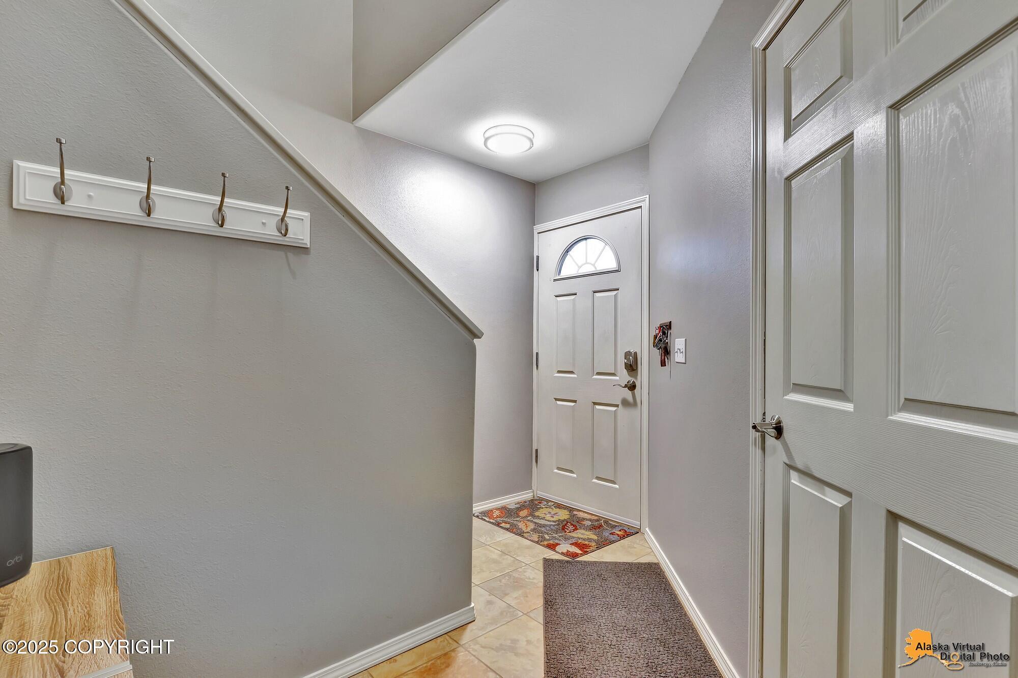 222 Whisper Knoll Circle #B, Anchorage, Alaska image 8