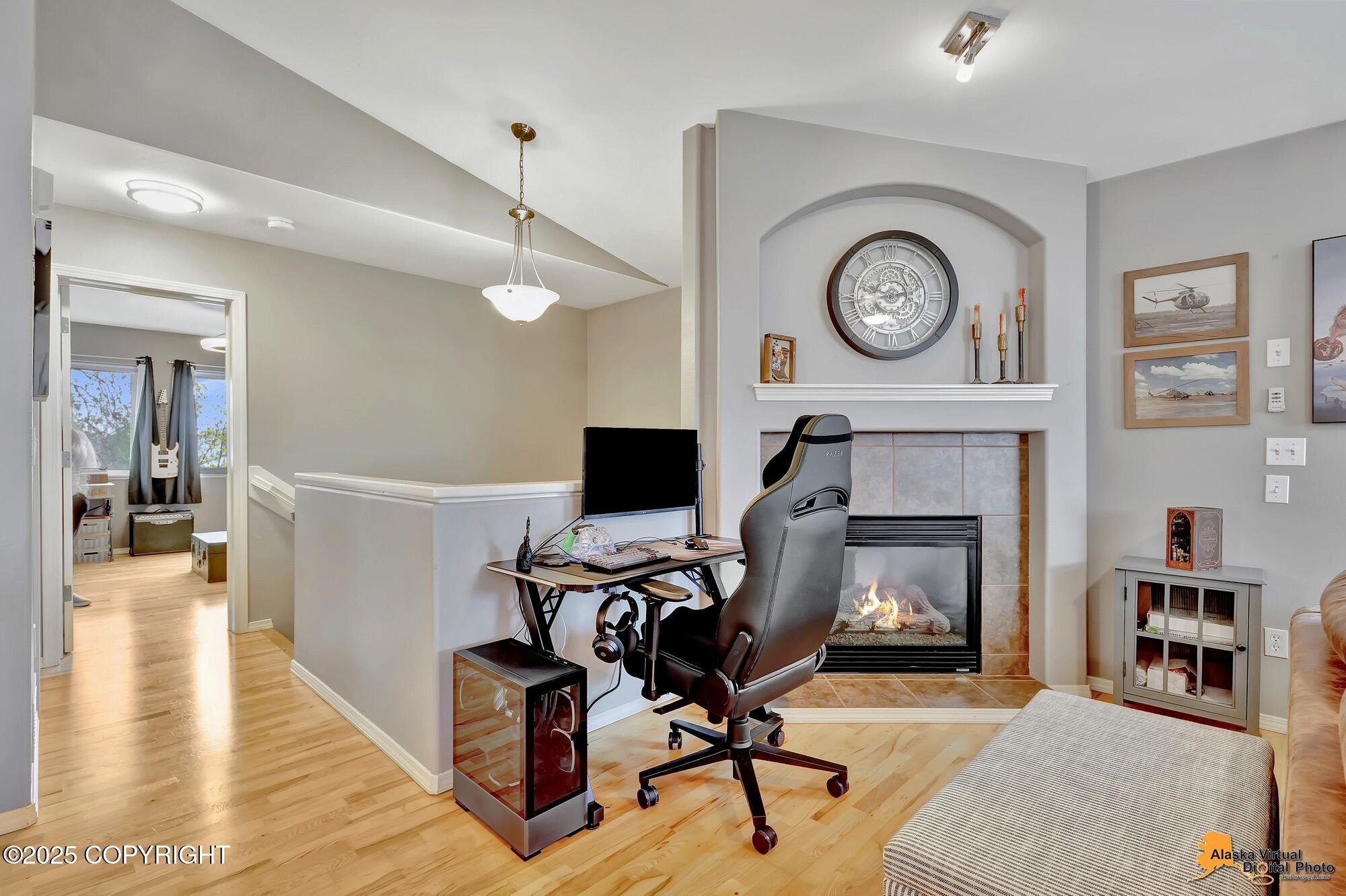 222 Whisper Knoll Circle #B, Anchorage, Alaska image 24