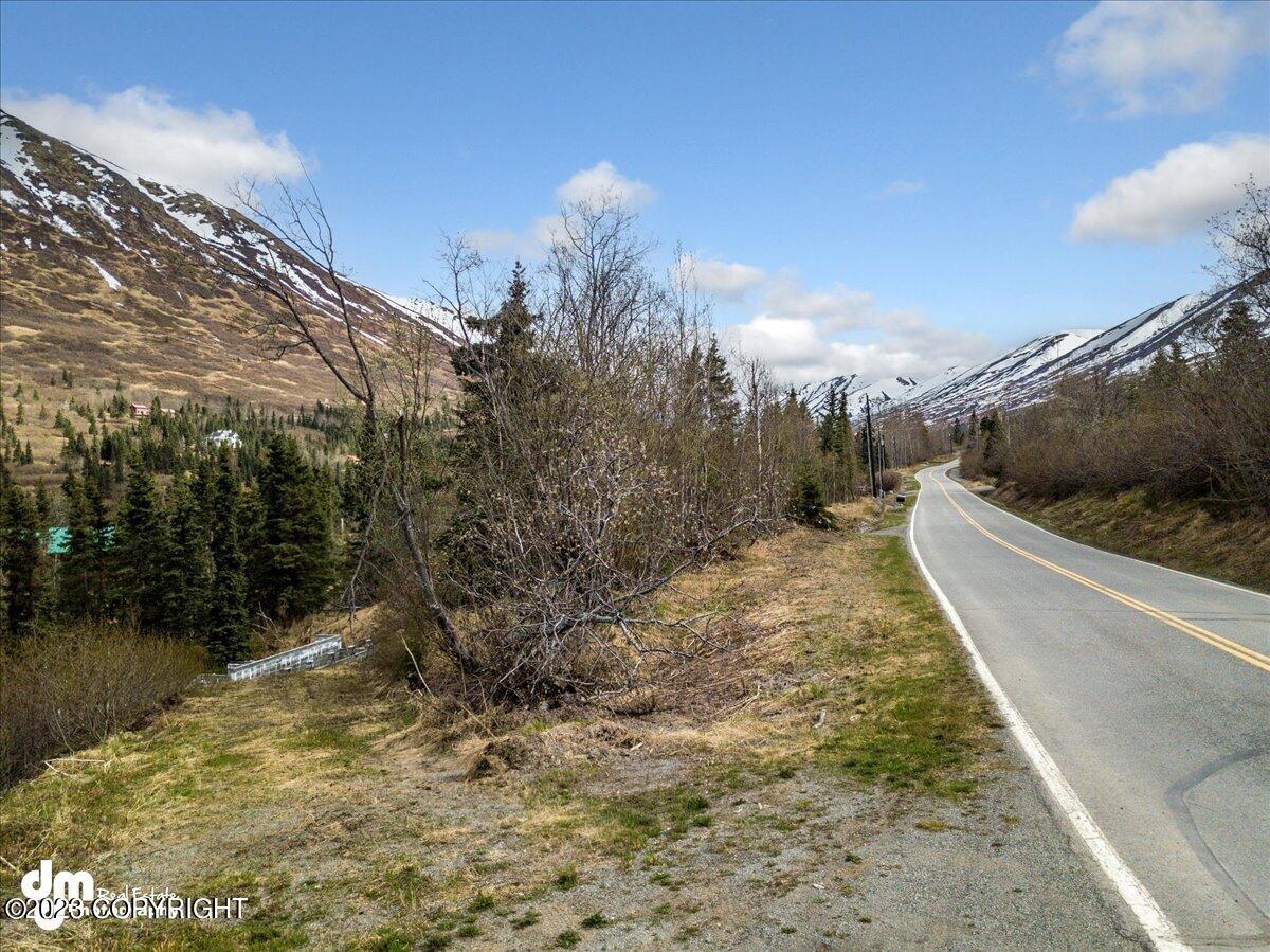 4729 Birdsong Drive, Eagle River, Alaska image 2