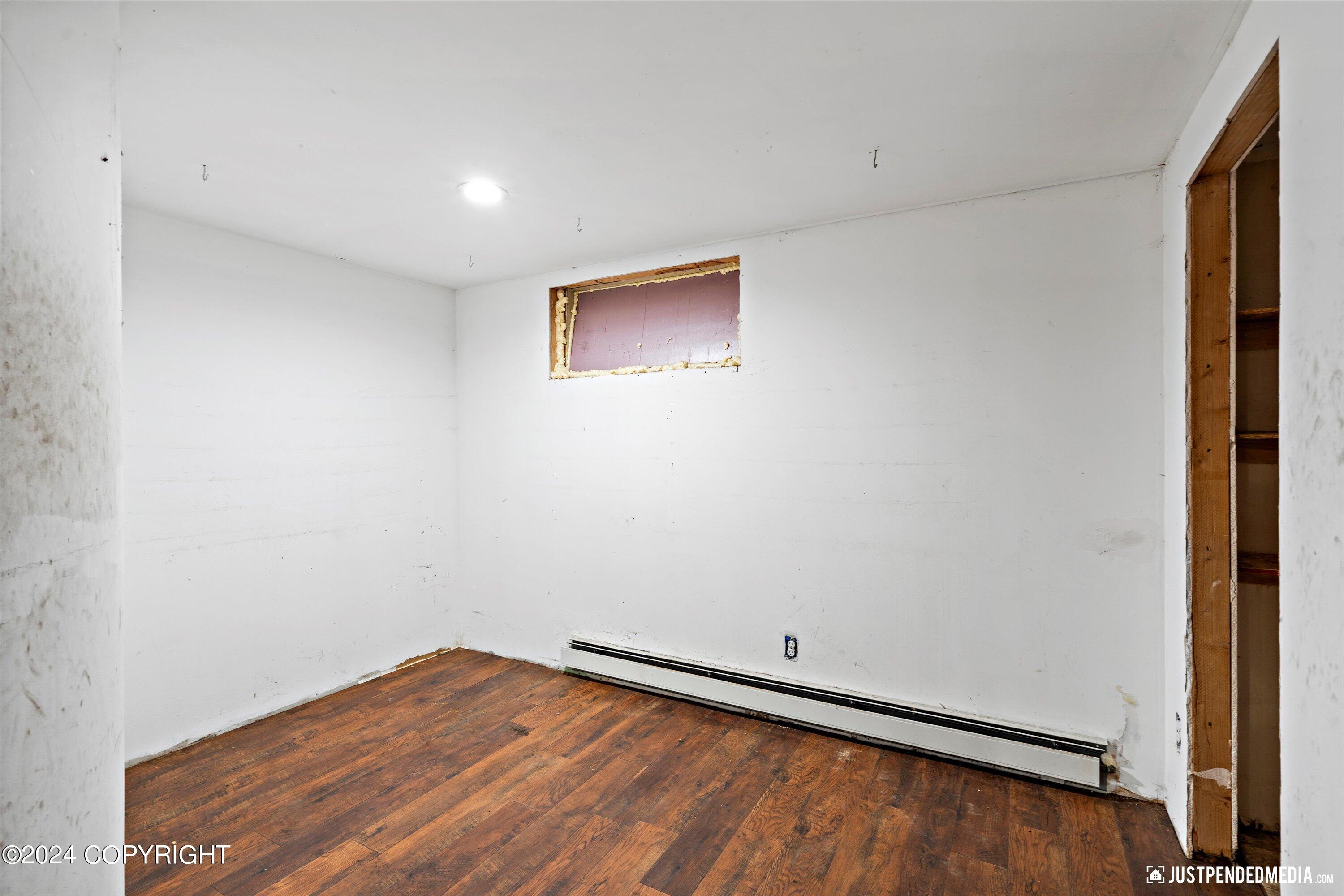 Anchorage, Alaska 99504, United States, 3 Bedrooms Bedrooms, ,2 BathroomsBathrooms,Residential,Pending,42165