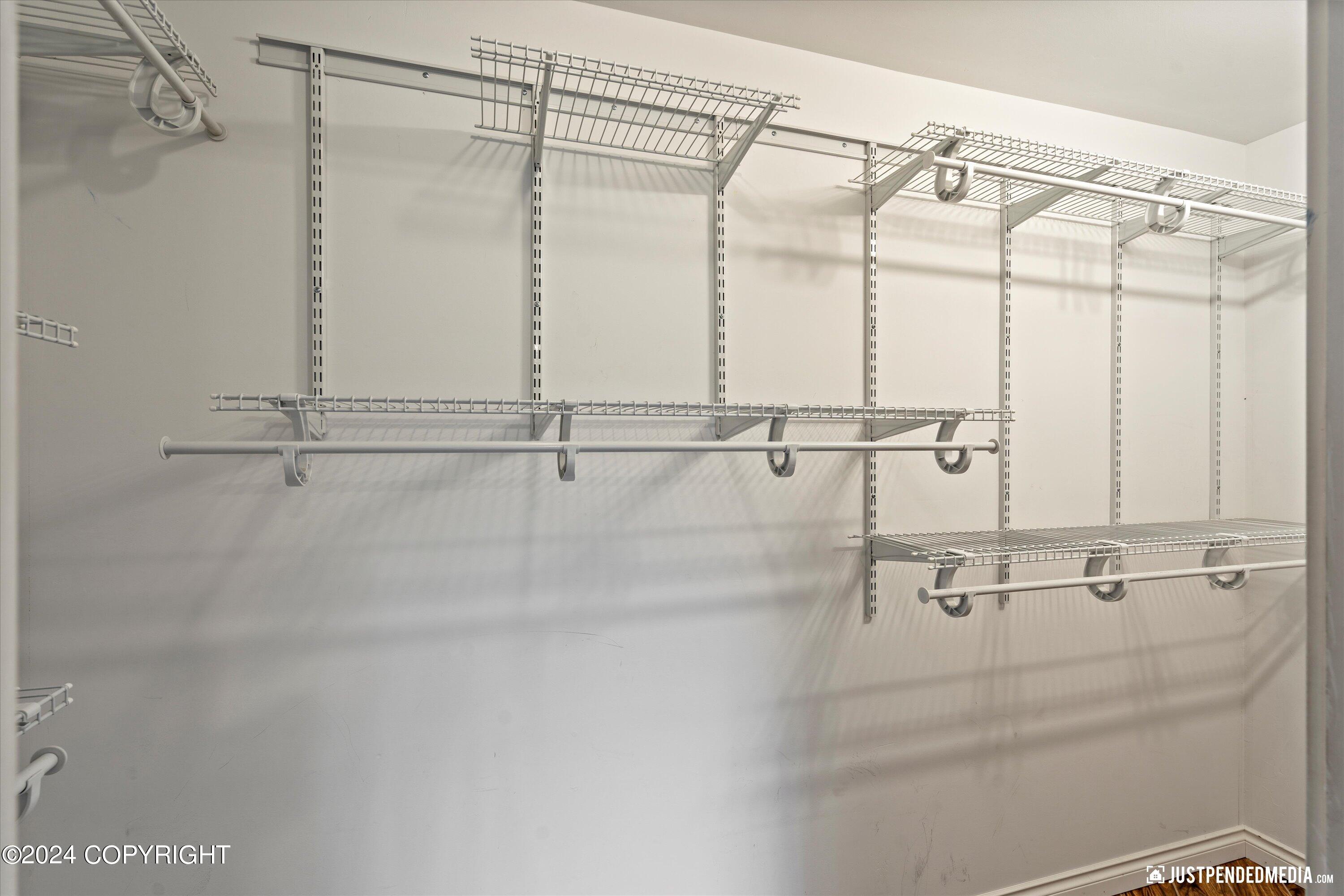 Anchorage, Alaska 99504, United States, 3 Bedrooms Bedrooms, ,2 BathroomsBathrooms,Residential,Pending,42165