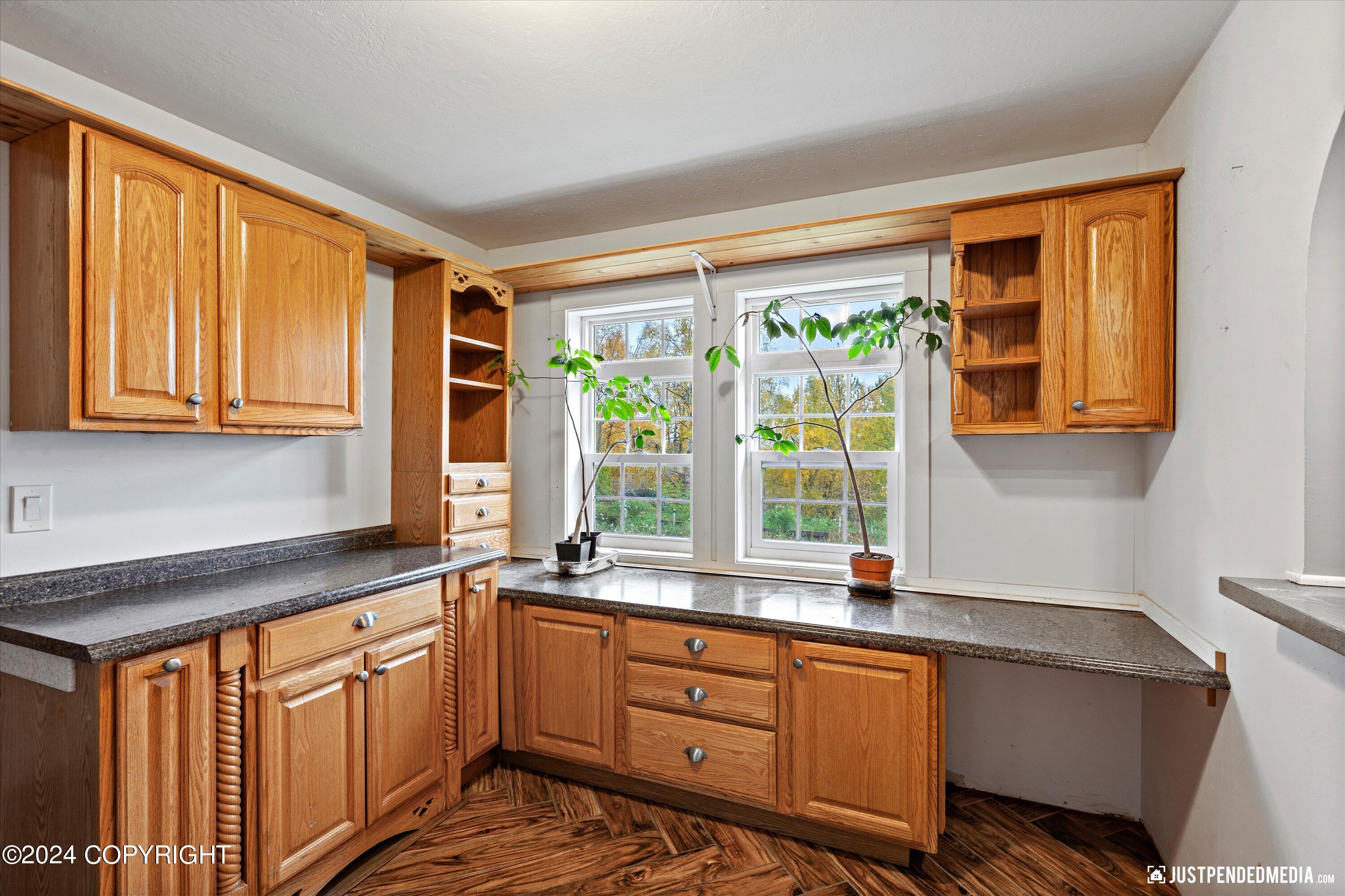 Anchorage, Alaska 99504, United States, 3 Bedrooms Bedrooms, ,2 BathroomsBathrooms,Residential,Pending,42165