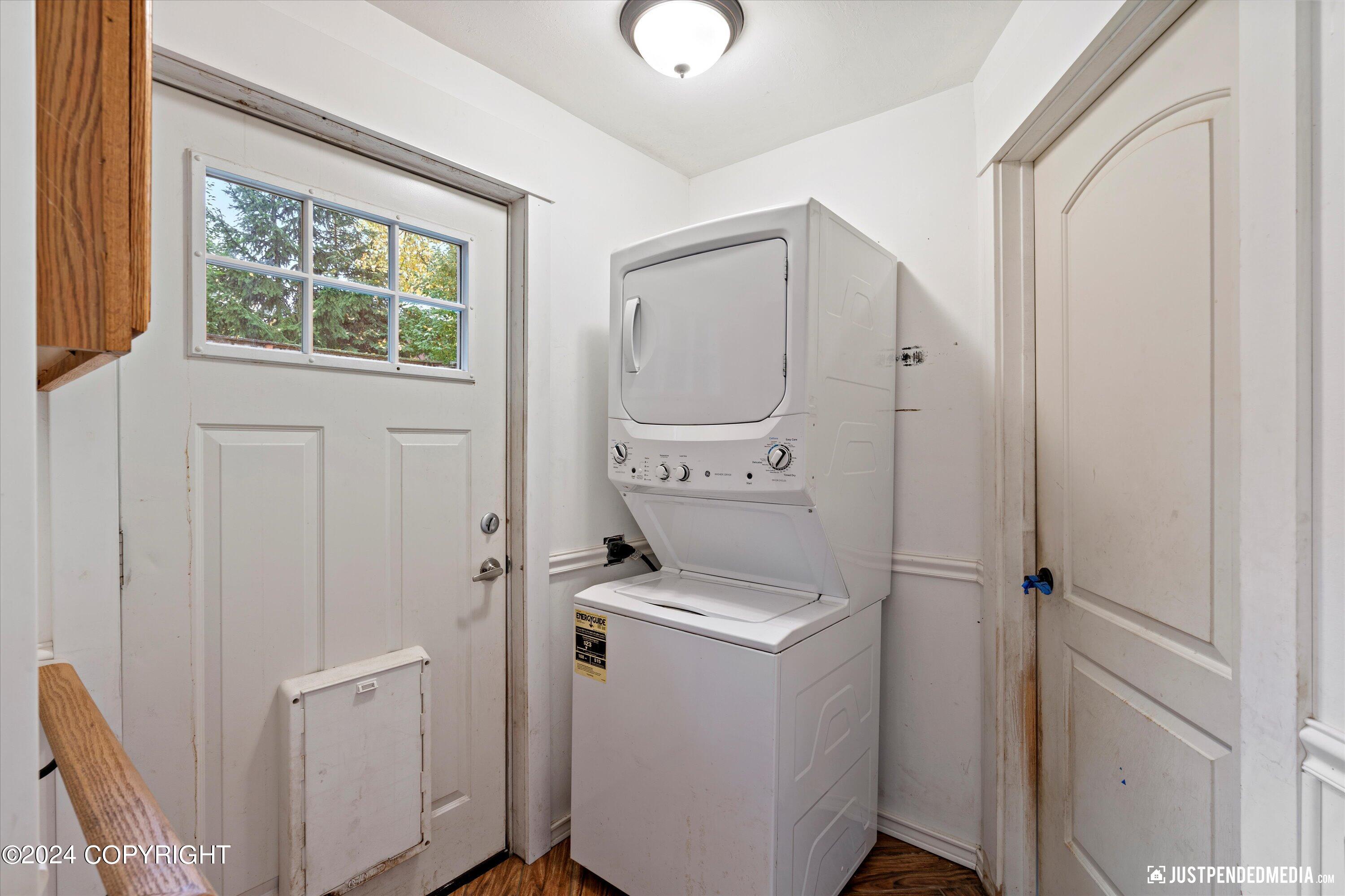 Anchorage, Alaska 99504, United States, 3 Bedrooms Bedrooms, ,2 BathroomsBathrooms,Residential,Pending,42165