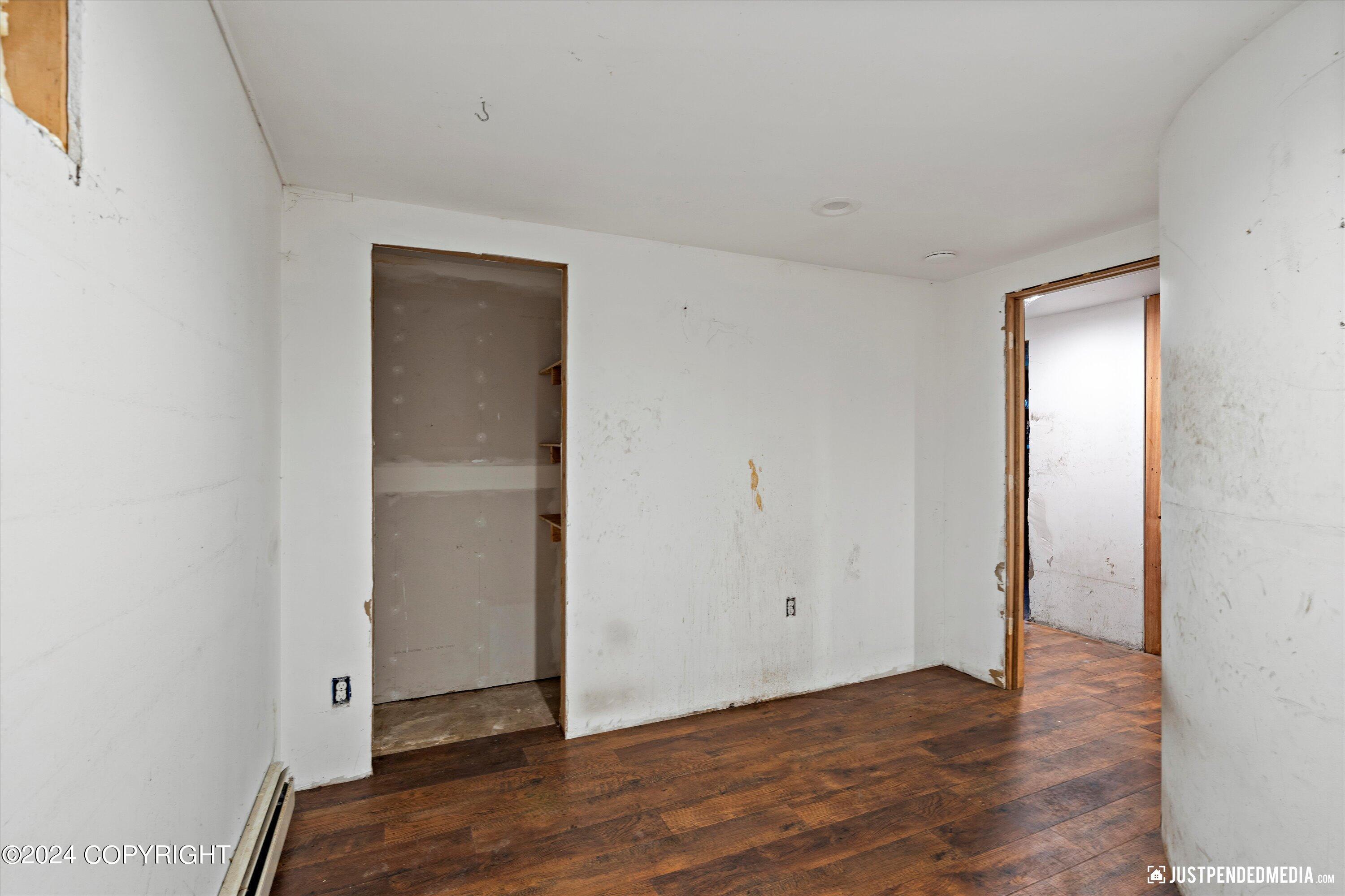 Anchorage, Alaska 99504, United States, 3 Bedrooms Bedrooms, ,2 BathroomsBathrooms,Residential,Pending,42165