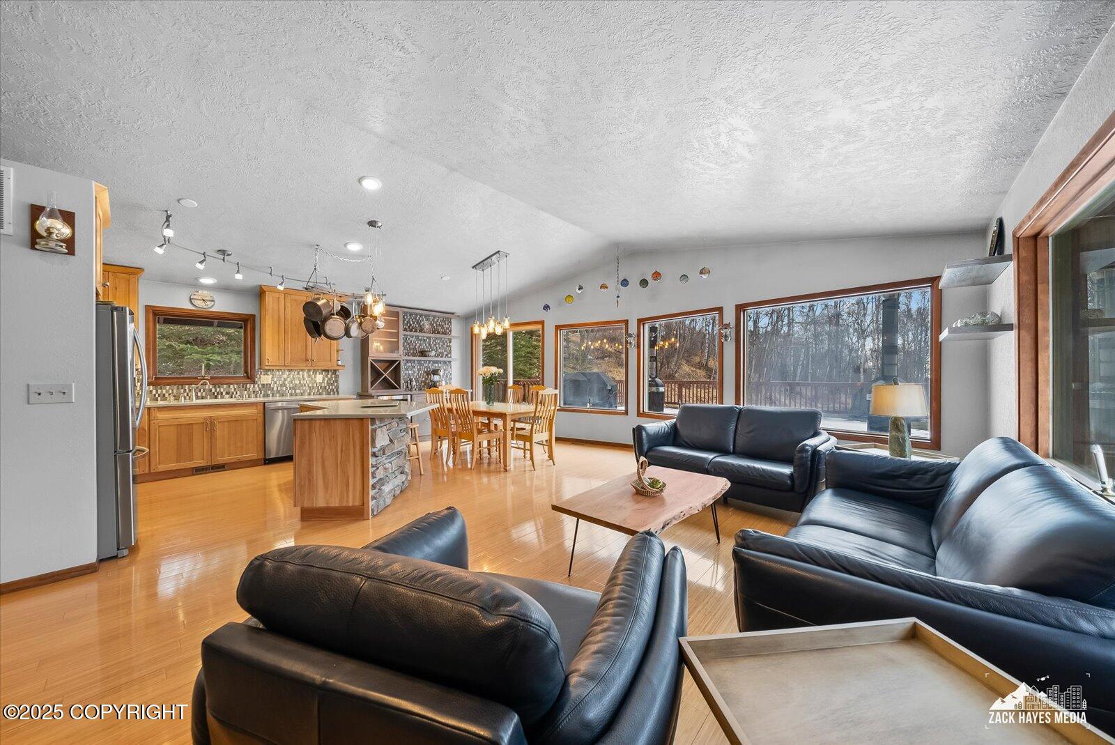 21440 N Falling Water Circle, Eagle River, Alaska image 11