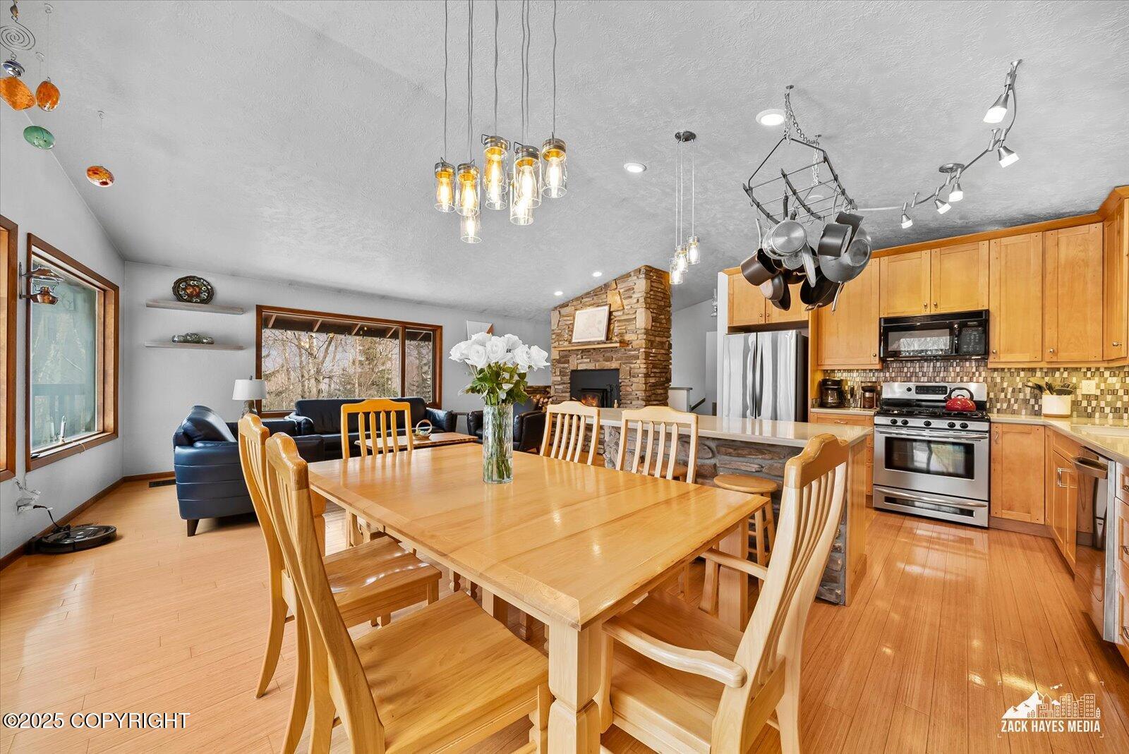 21440 N Falling Water Circle, Eagle River, Alaska image 16