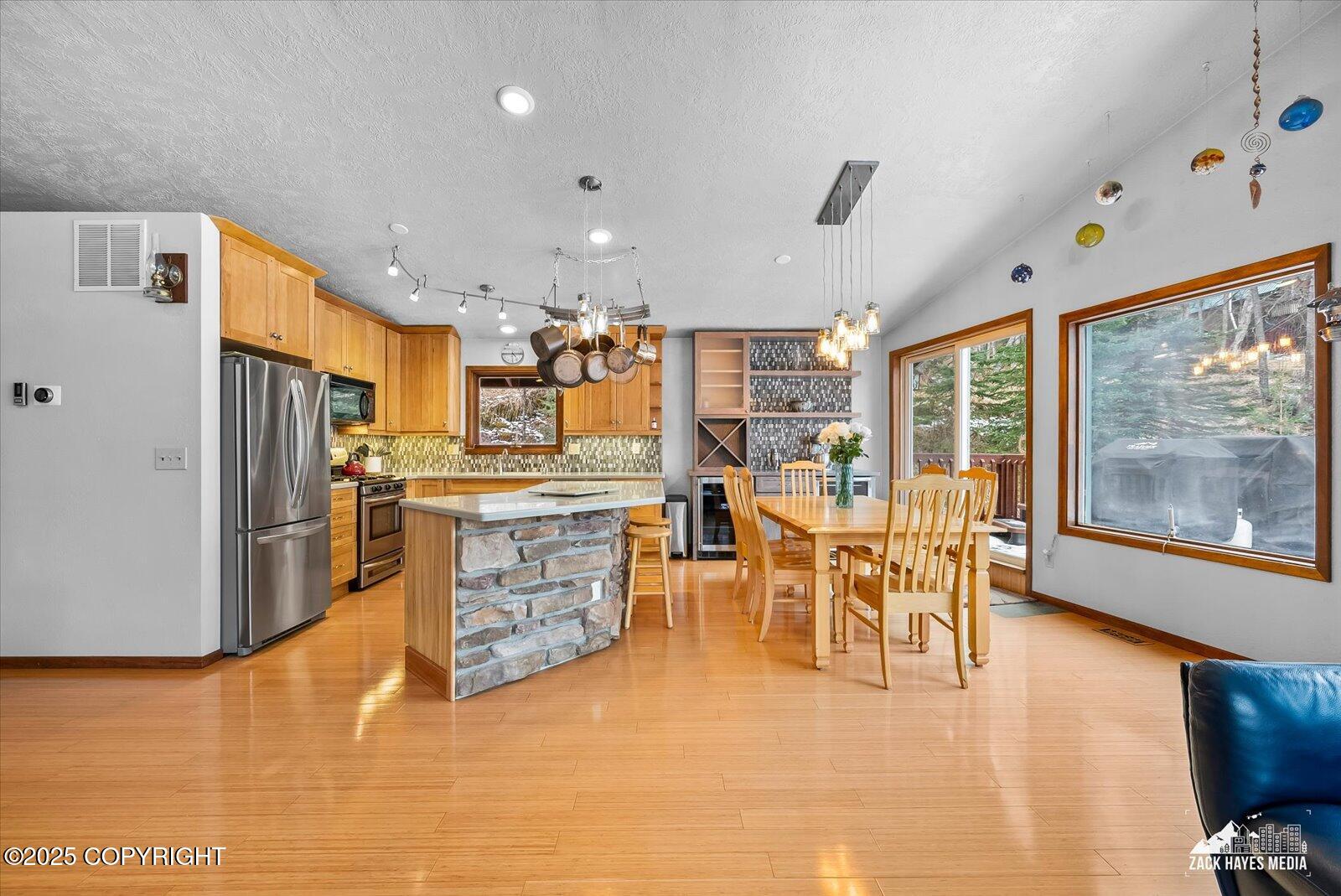 21440 N Falling Water Circle, Eagle River, Alaska image 13