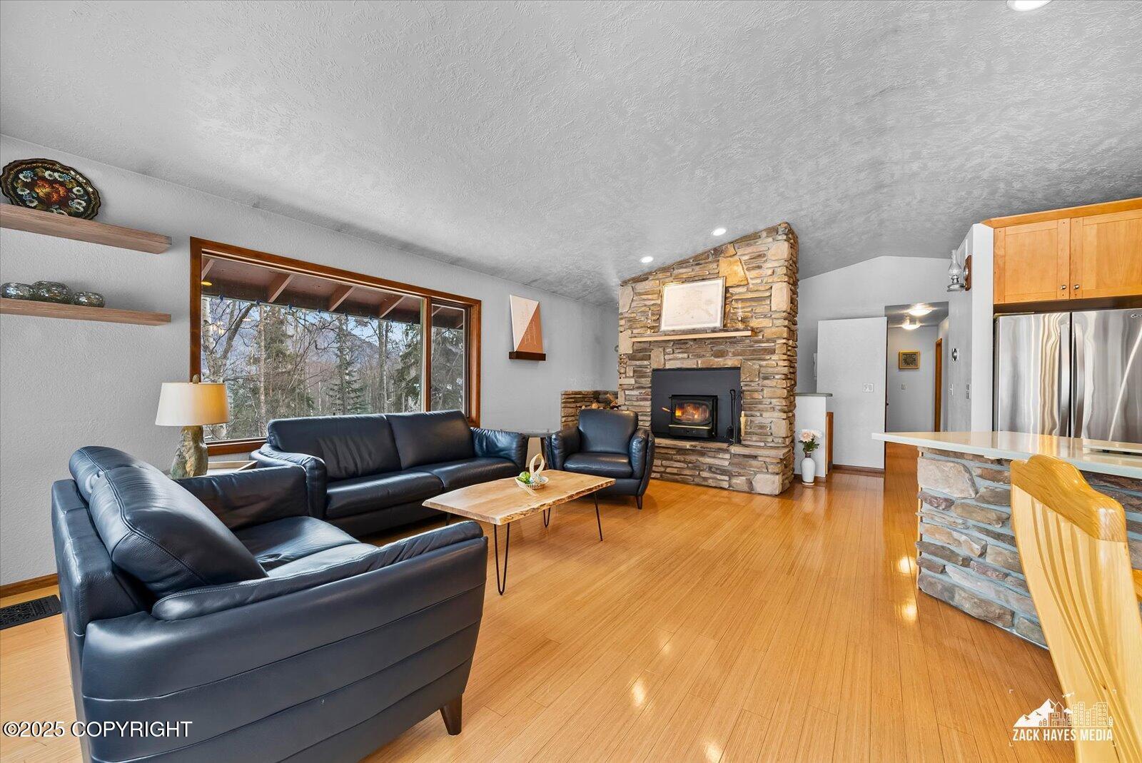 21440 N Falling Water Circle, Eagle River, Alaska image 10