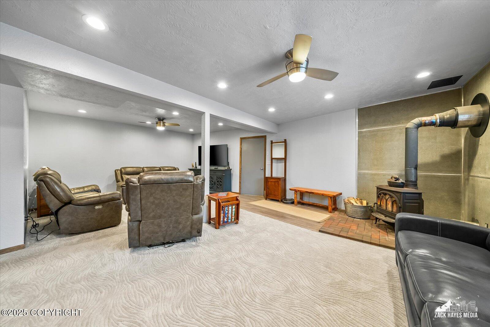 21440 N Falling Water Circle, Eagle River, Alaska image 42