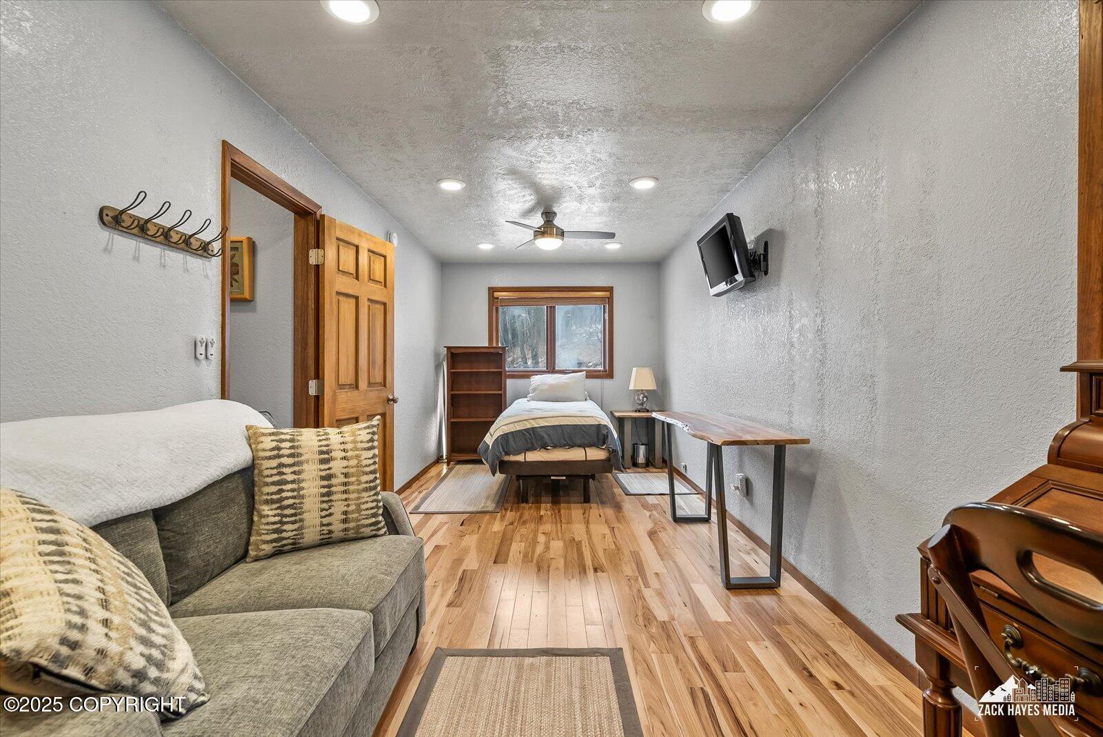21440 N Falling Water Circle, Eagle River, Alaska image 30