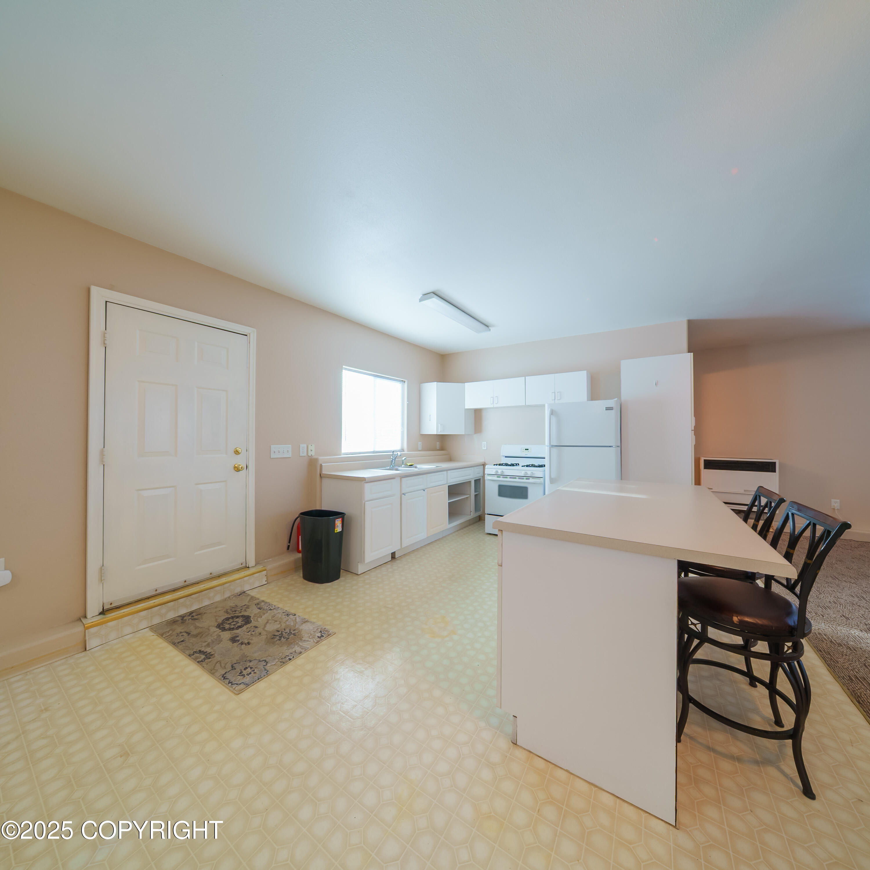 221 S Creekside Street, Anchorage, Texas image 37