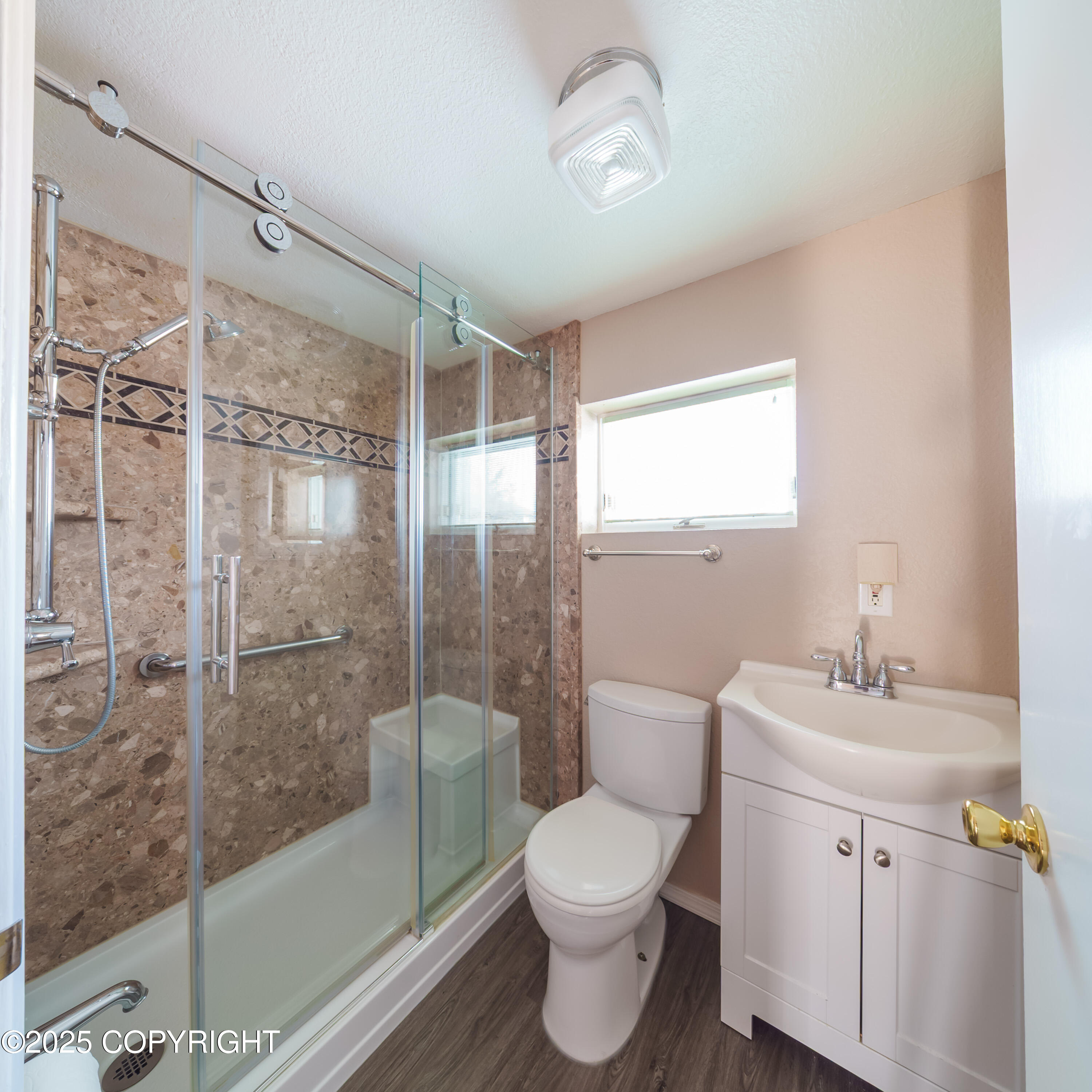 221 S Creekside Street, Anchorage, Texas image 25