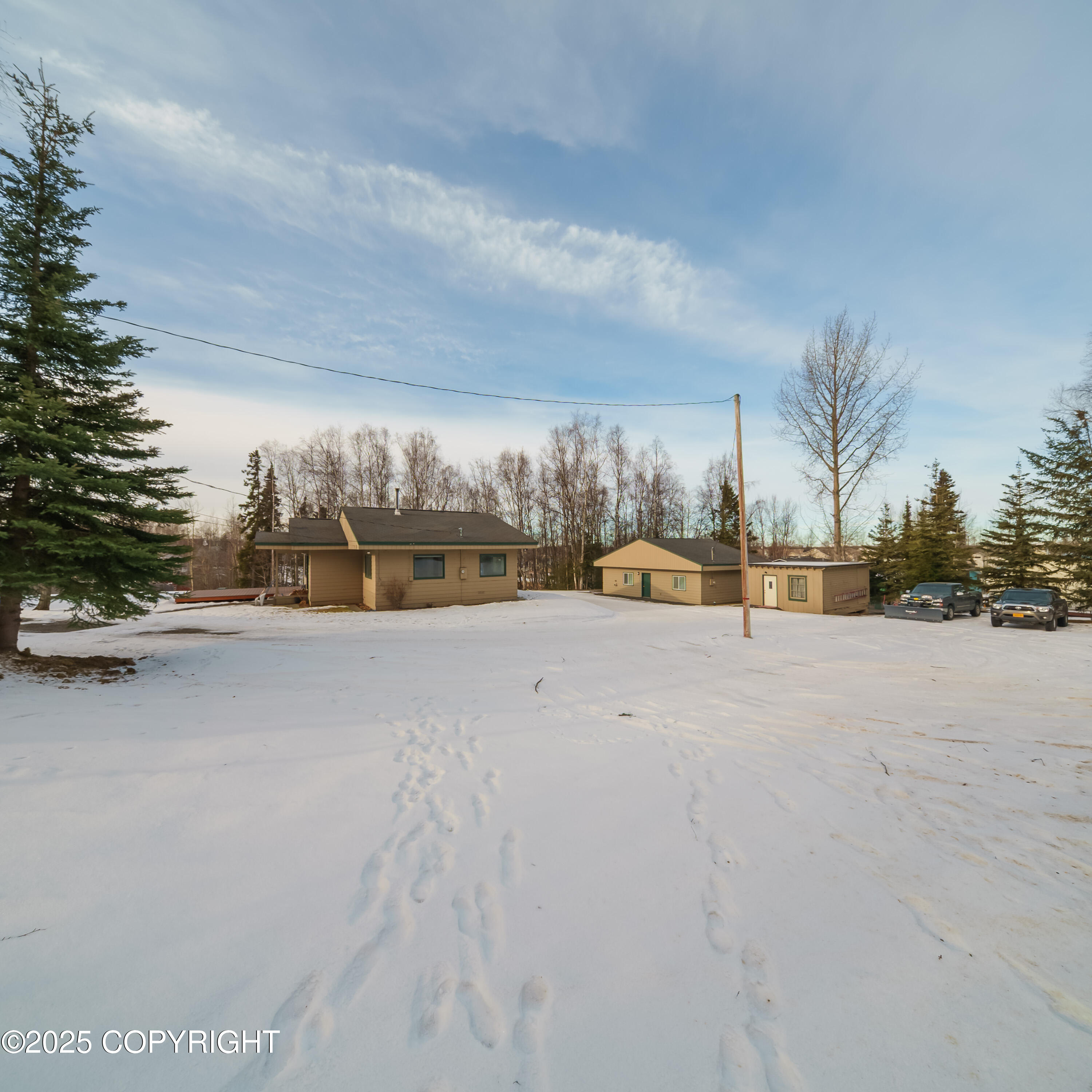 221 S Creekside Street, Anchorage, Texas image 32