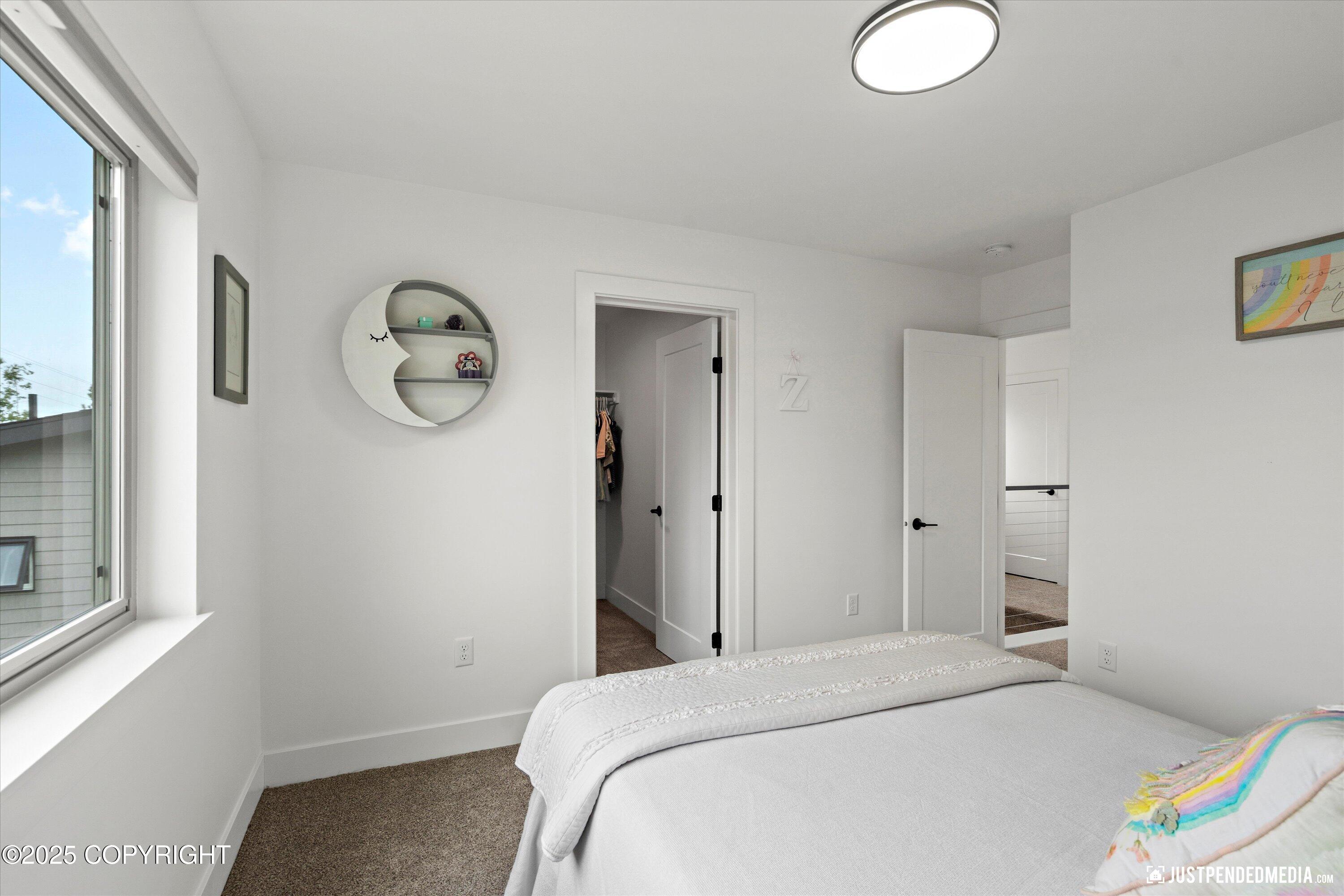 Anchorage, Alaska 99502, United States, 4 Bedrooms Bedrooms, ,3 BathroomsBathrooms,Residential,Pending,161046