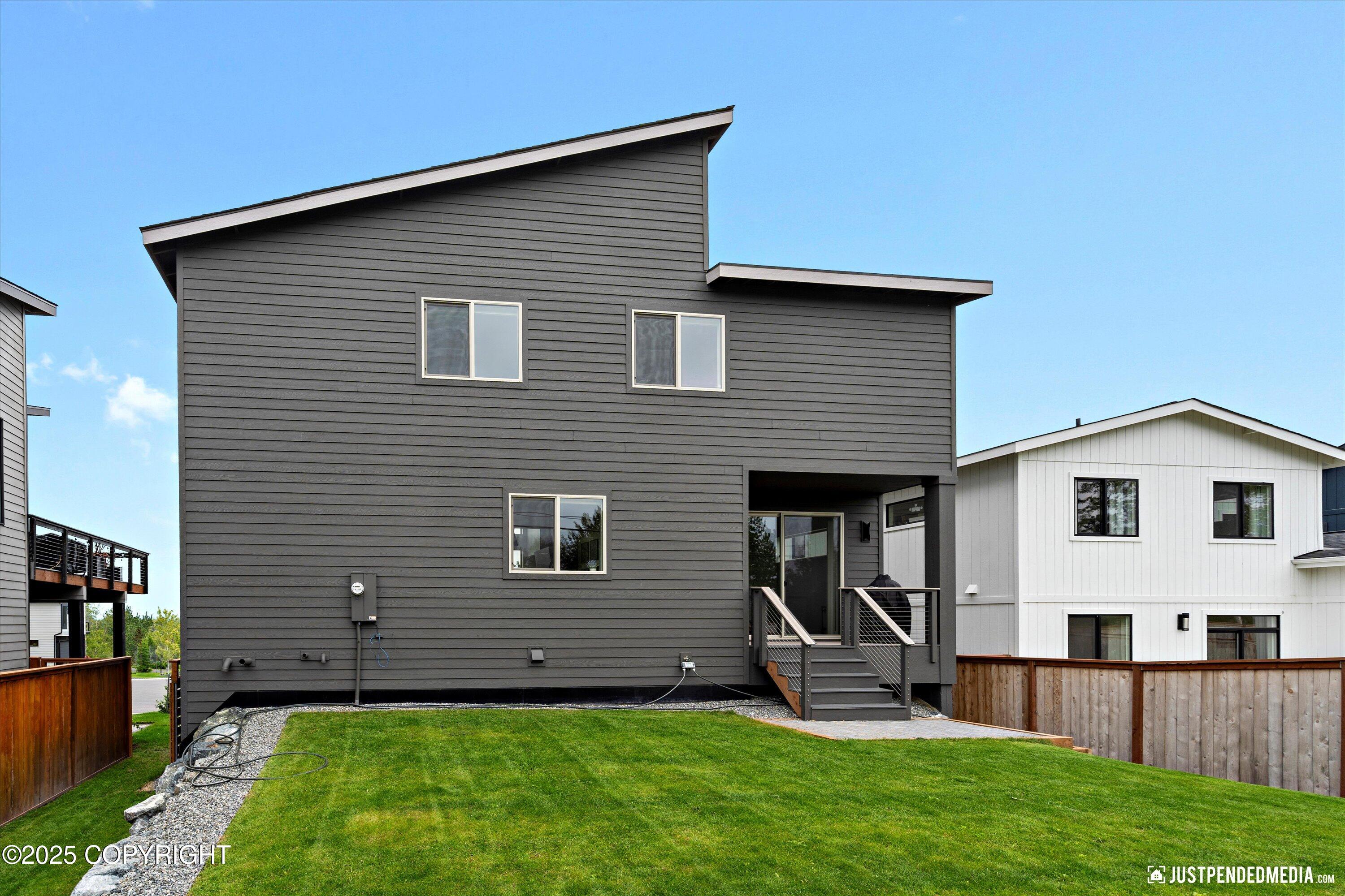 Anchorage, Alaska 99502, United States, 4 Bedrooms Bedrooms, ,3 BathroomsBathrooms,Residential,Pending,161046