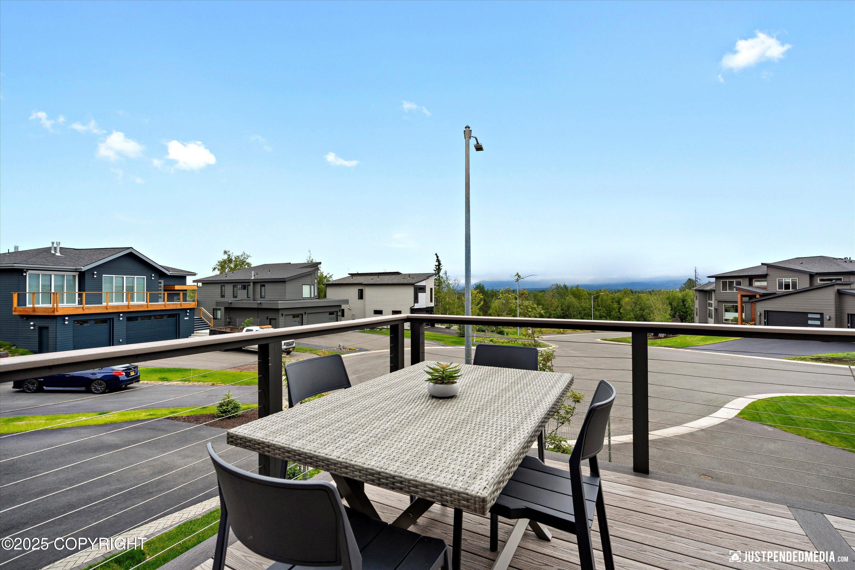 Anchorage, Alaska 99502, United States, 4 Bedrooms Bedrooms, ,3 BathroomsBathrooms,Residential,Pending,161046