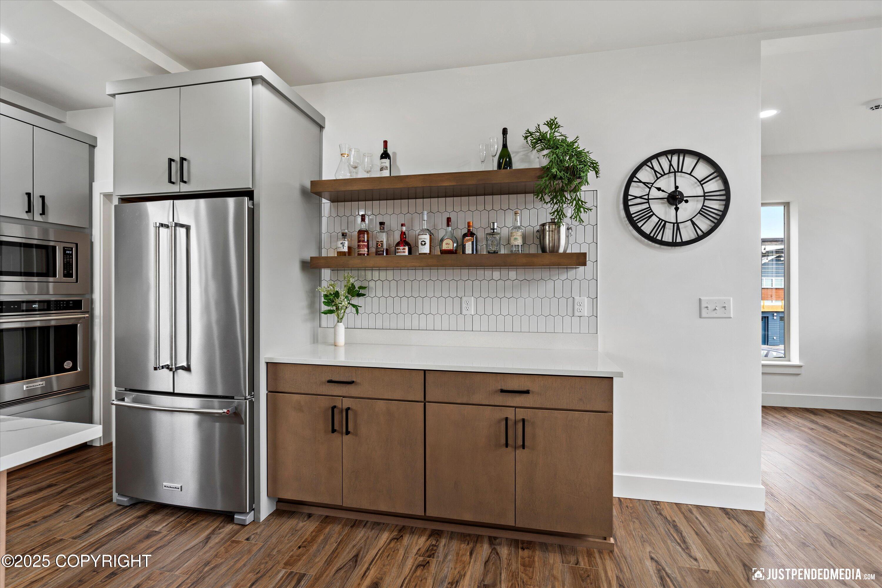 Anchorage, Alaska 99502, United States, 4 Bedrooms Bedrooms, ,3 BathroomsBathrooms,Residential,Pending,161046