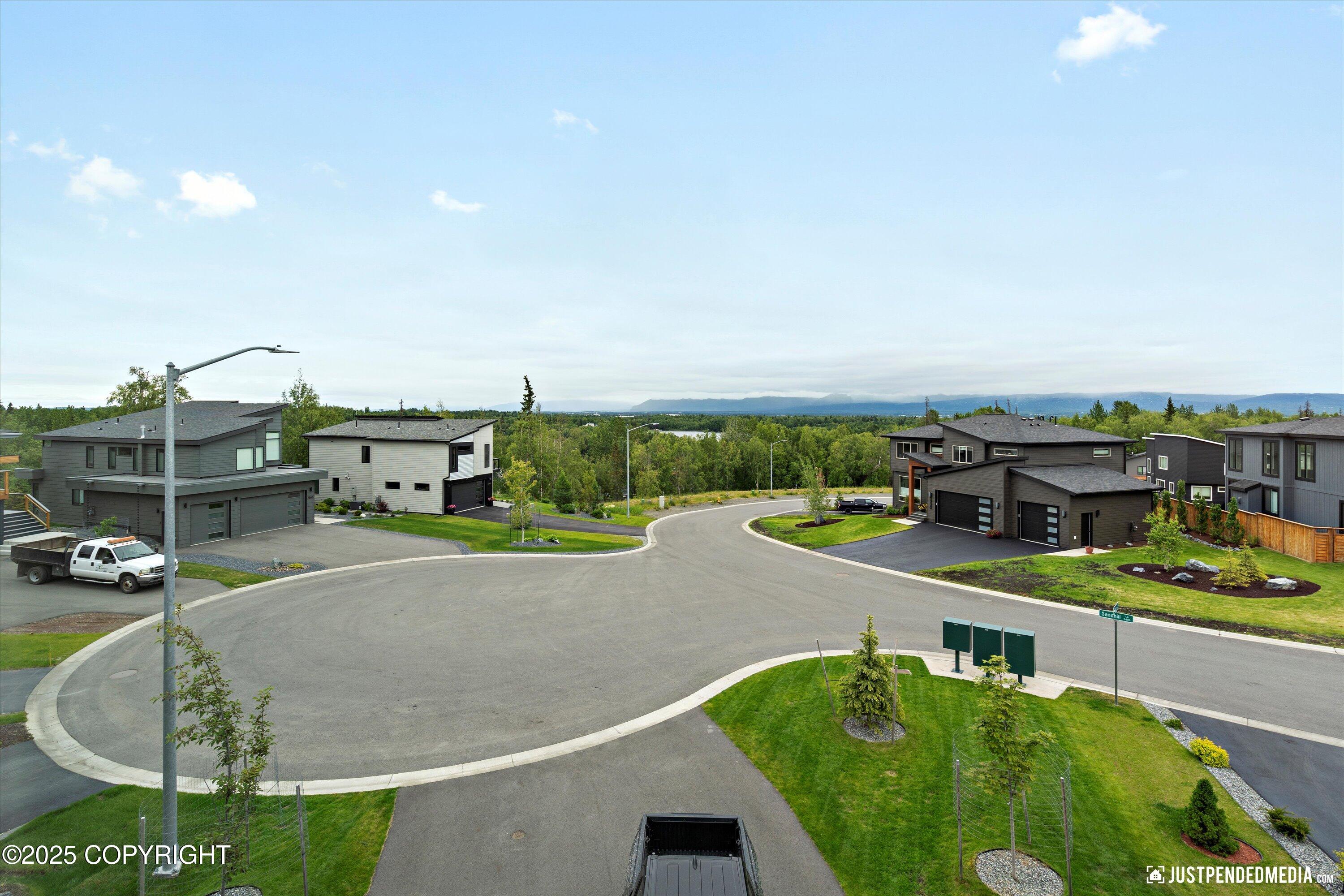 Anchorage, Alaska 99502, United States, 4 Bedrooms Bedrooms, ,3 BathroomsBathrooms,Residential,Pending,161046