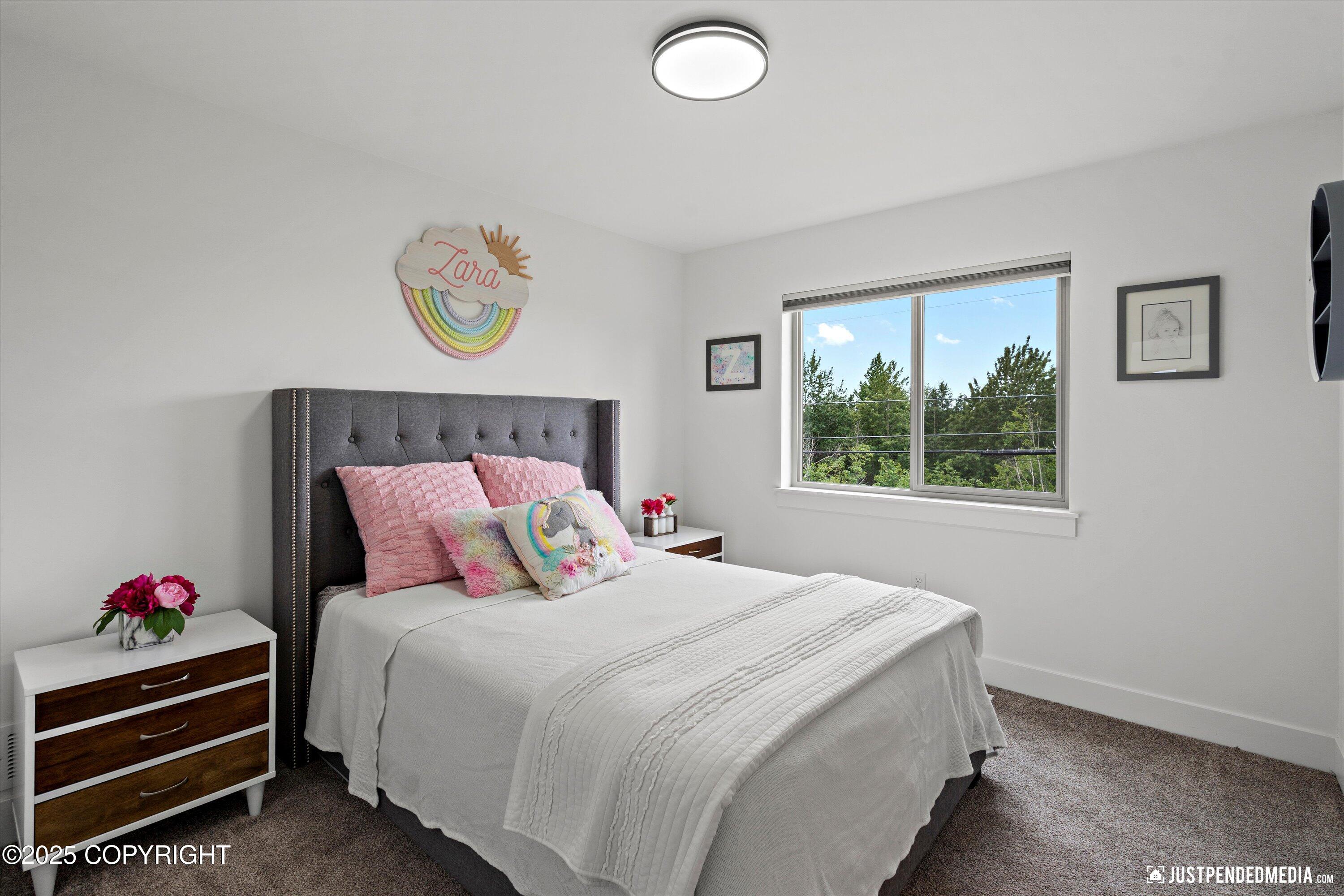 Anchorage, Alaska 99502, United States, 4 Bedrooms Bedrooms, ,3 BathroomsBathrooms,Residential,Pending,161046