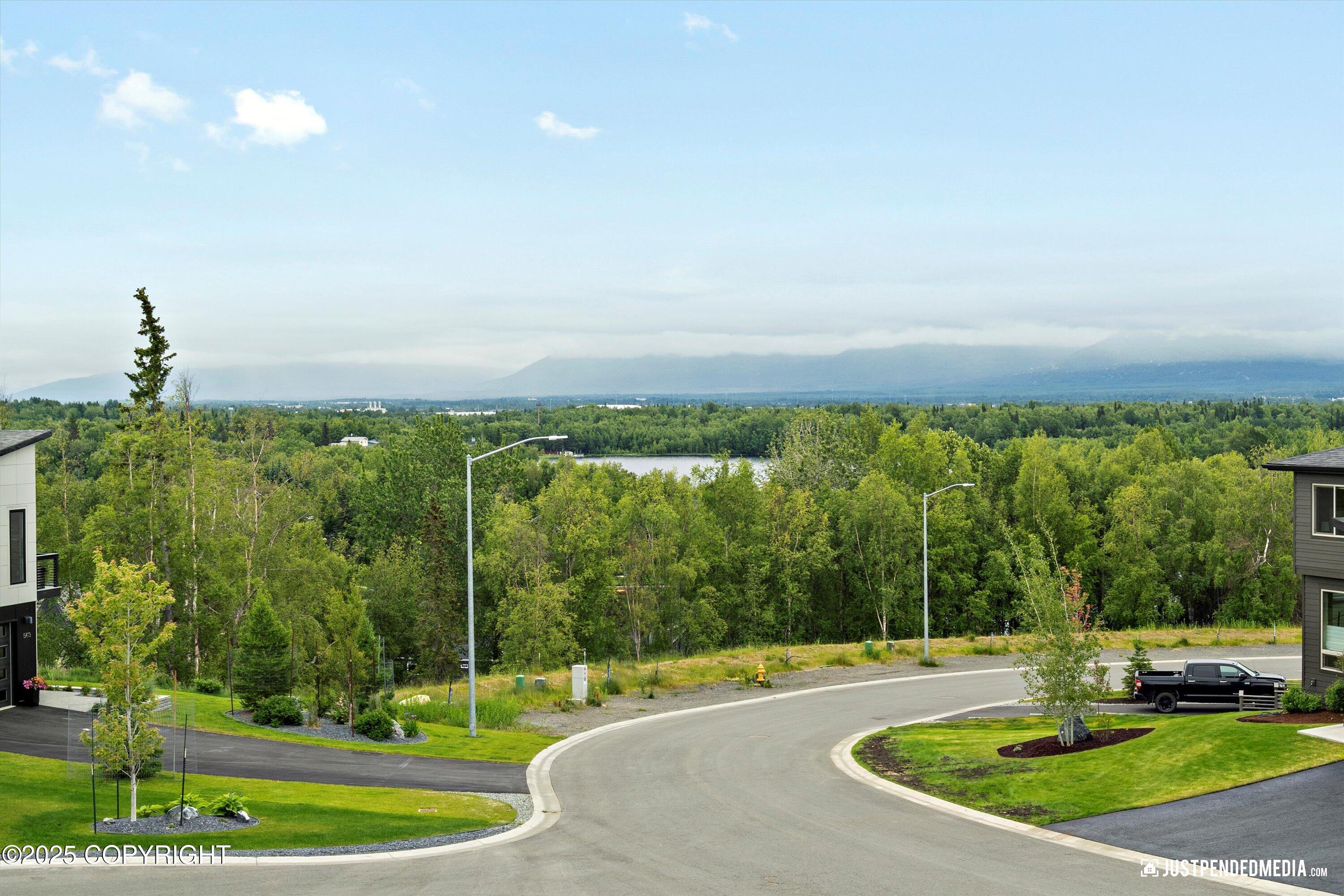 Anchorage, Alaska 99502, United States, 4 Bedrooms Bedrooms, ,3 BathroomsBathrooms,Residential,Pending,161046