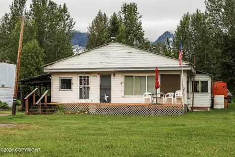 Homes For Sale - 16074 N Glenn Highway<br/> Sutton, AK 99674