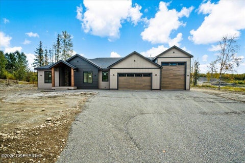 Homes For Sale - 2672 W Longview Circle<br/> Wasilla, AK 99623