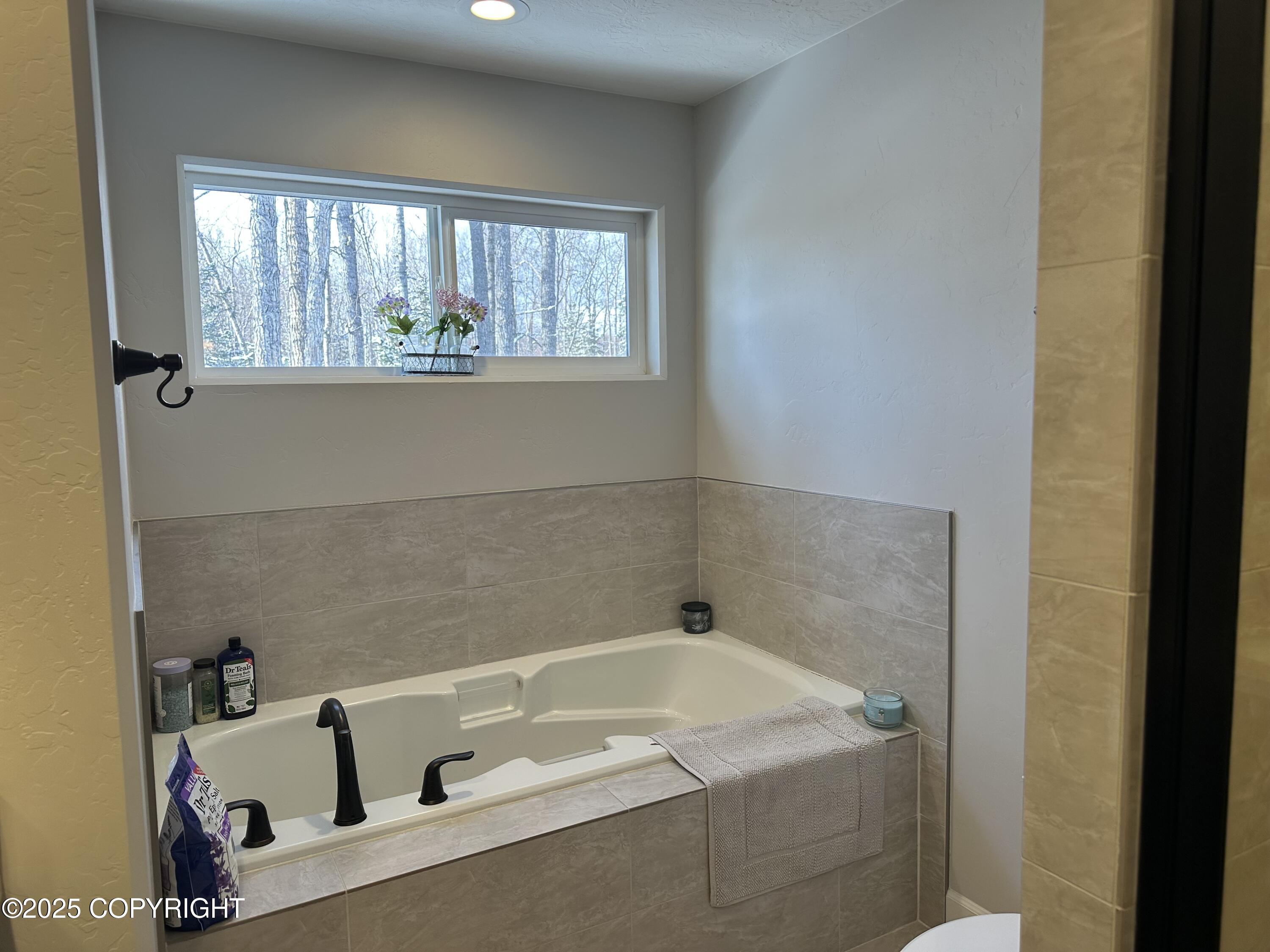 8170 E Wolf Creek Road, Wasilla, Alaska image 22