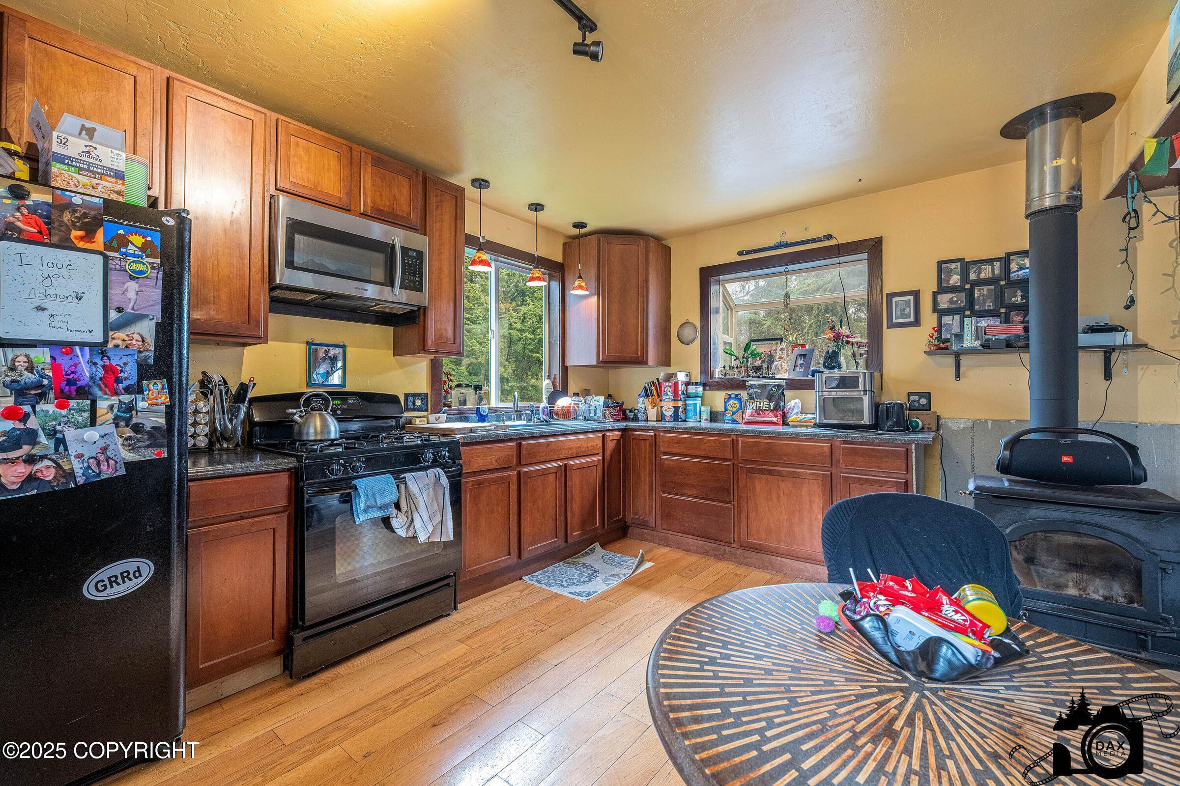 1135 Alyeska Highway