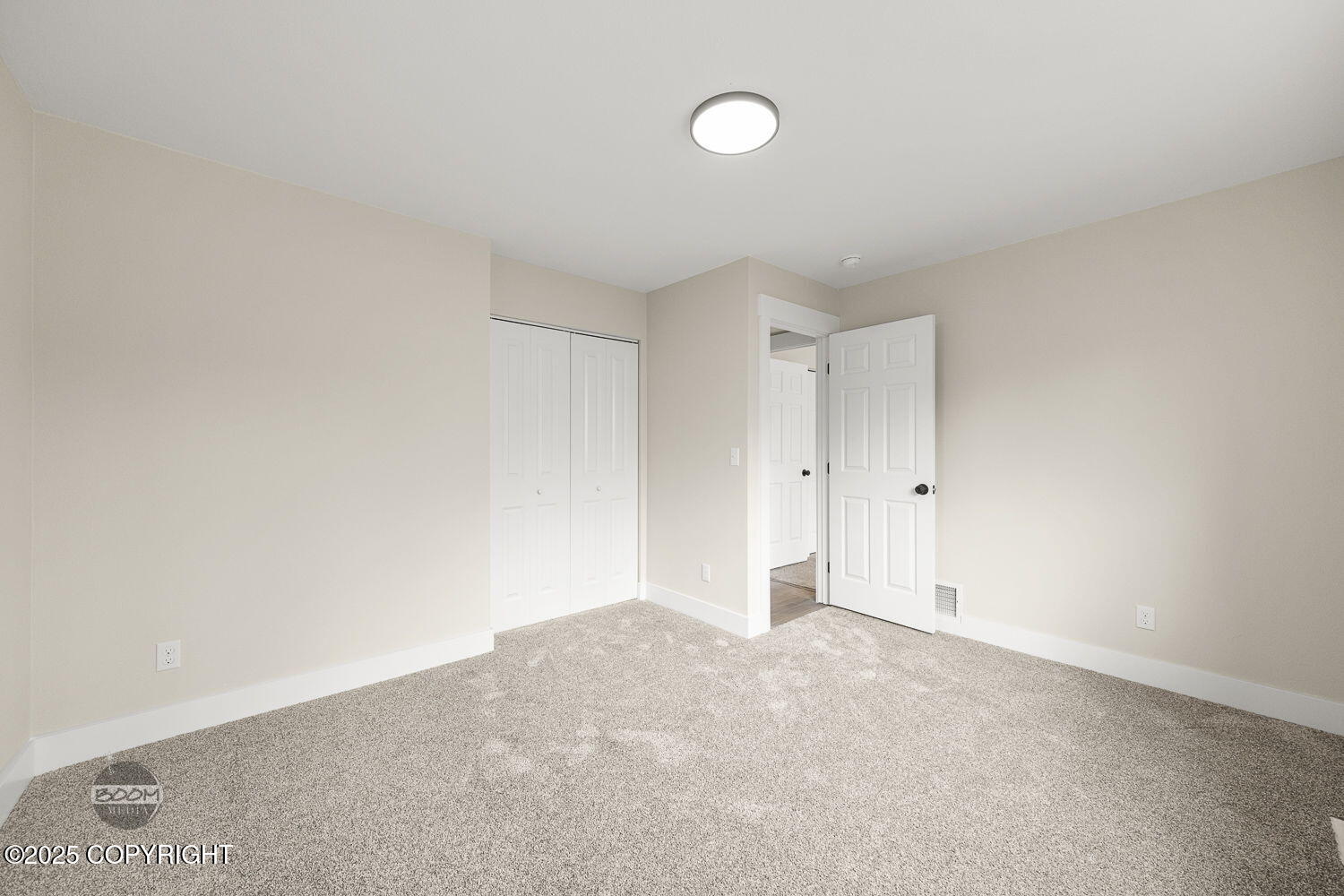 11933 Town Park Circle, Eagle River, Alaska image 31
