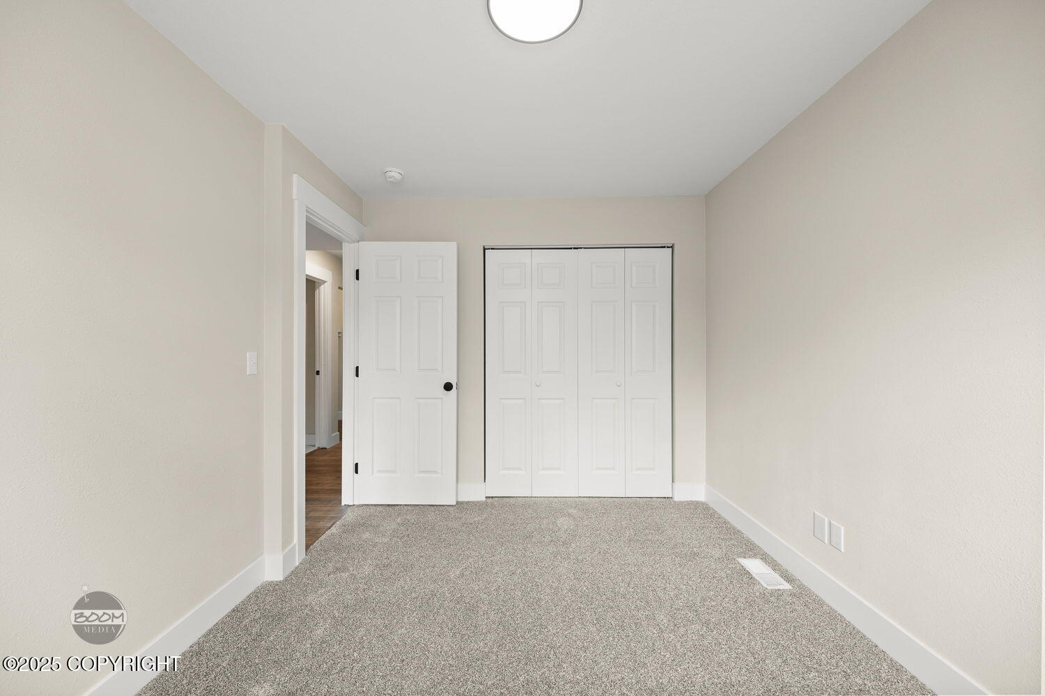 11933 Town Park Circle, Eagle River, Alaska image 33