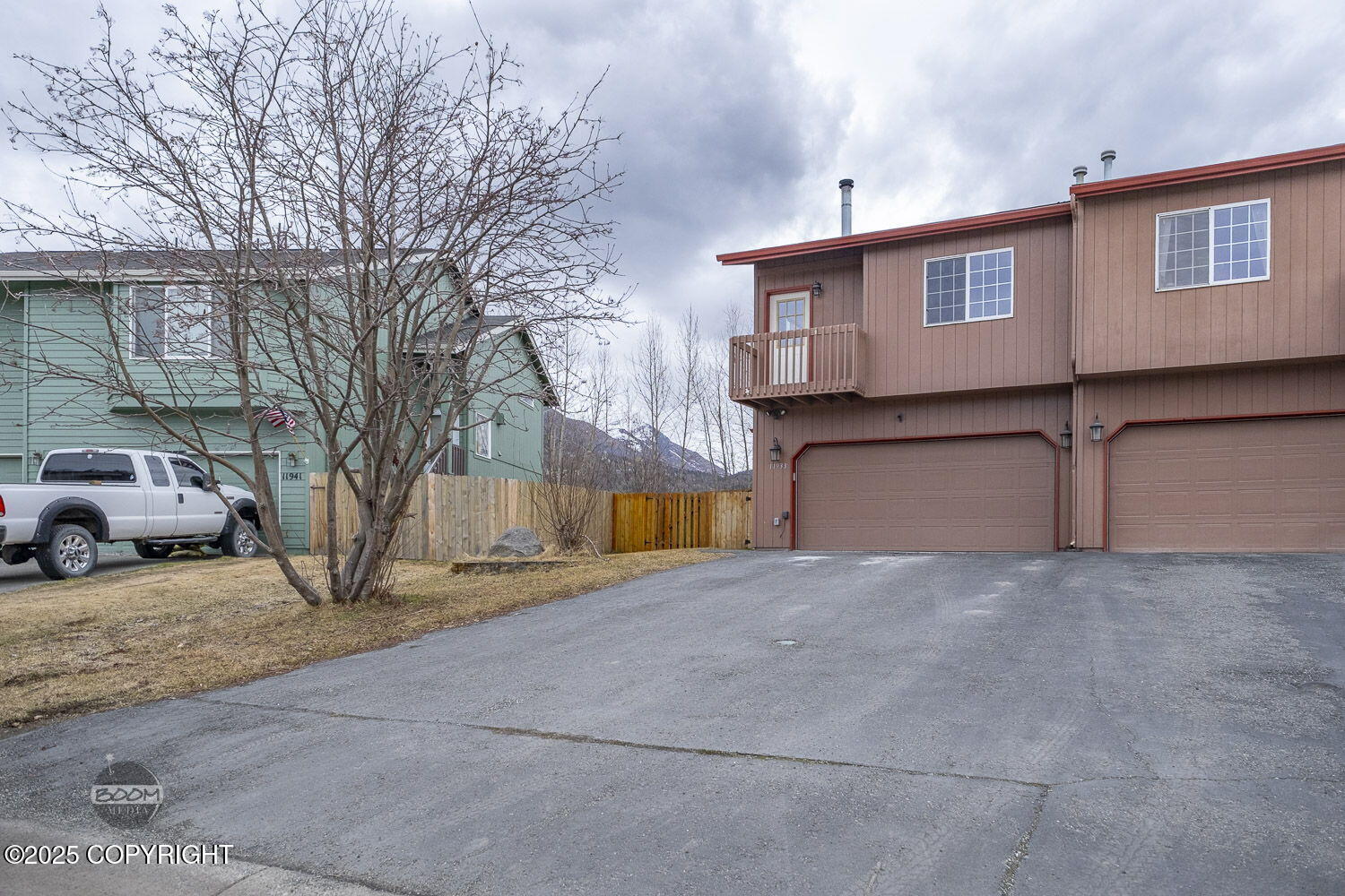 11933 Town Park Circle, Eagle River, Alaska image 2