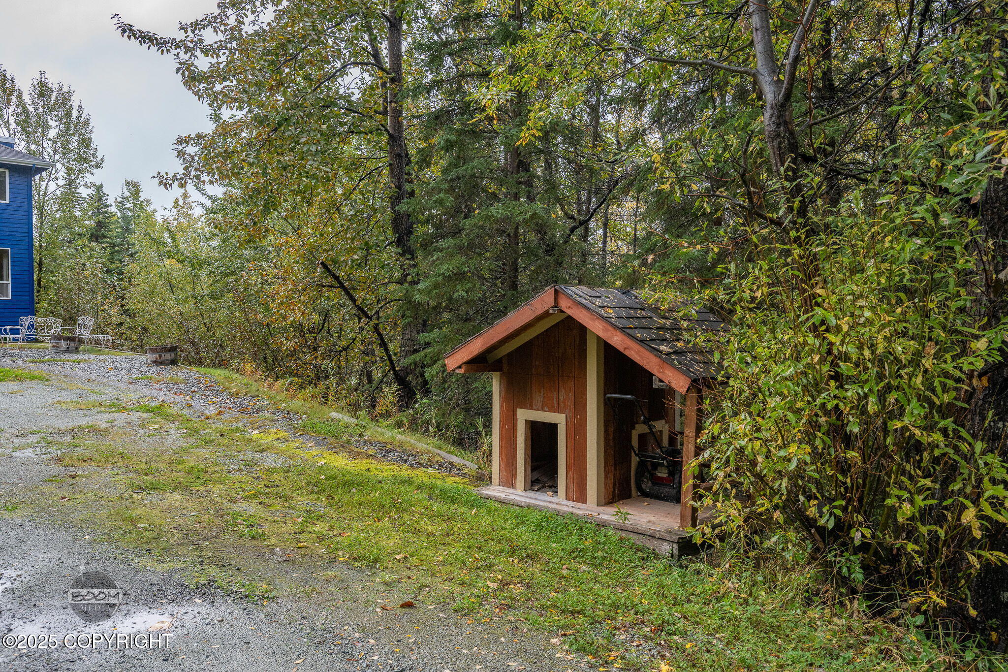 27724 Vantage Avenue