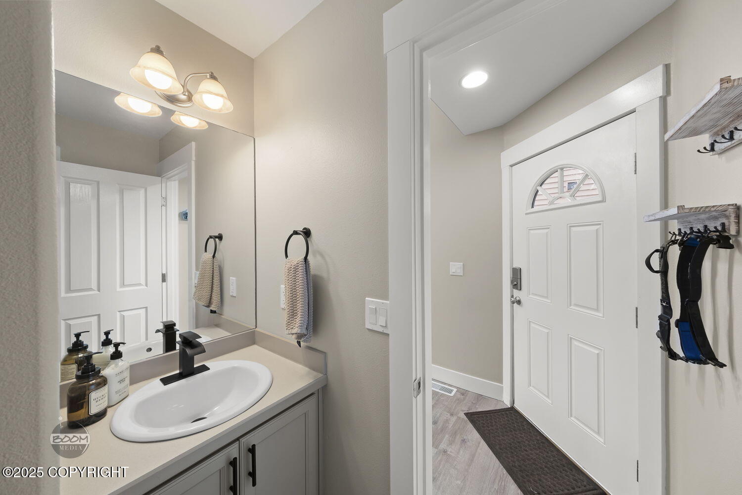 10863 Refuge Circle, Anchorage, Alaska image 42