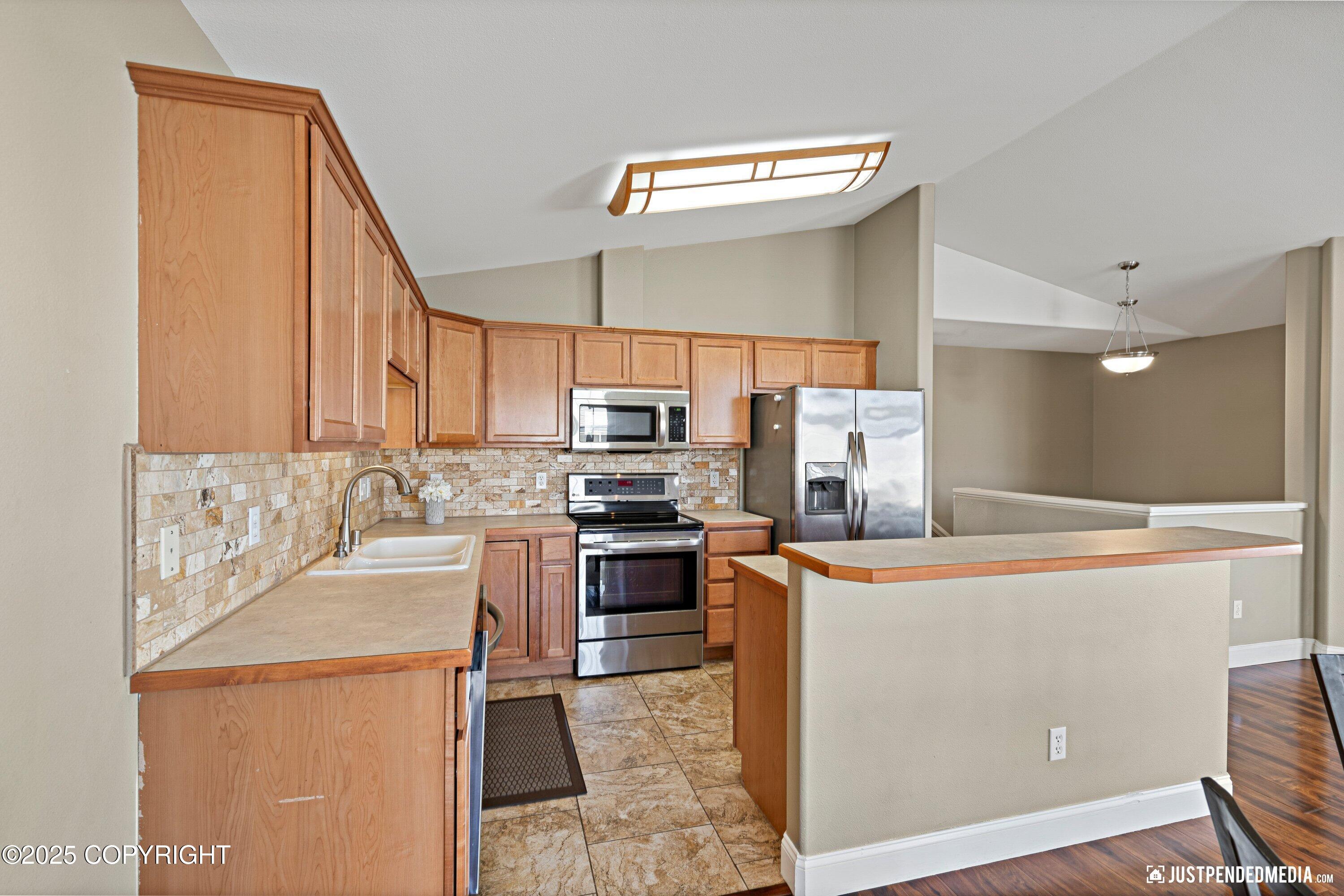 244 Whisper Knoll Circle #29R, Anchorage, Alaska image 9